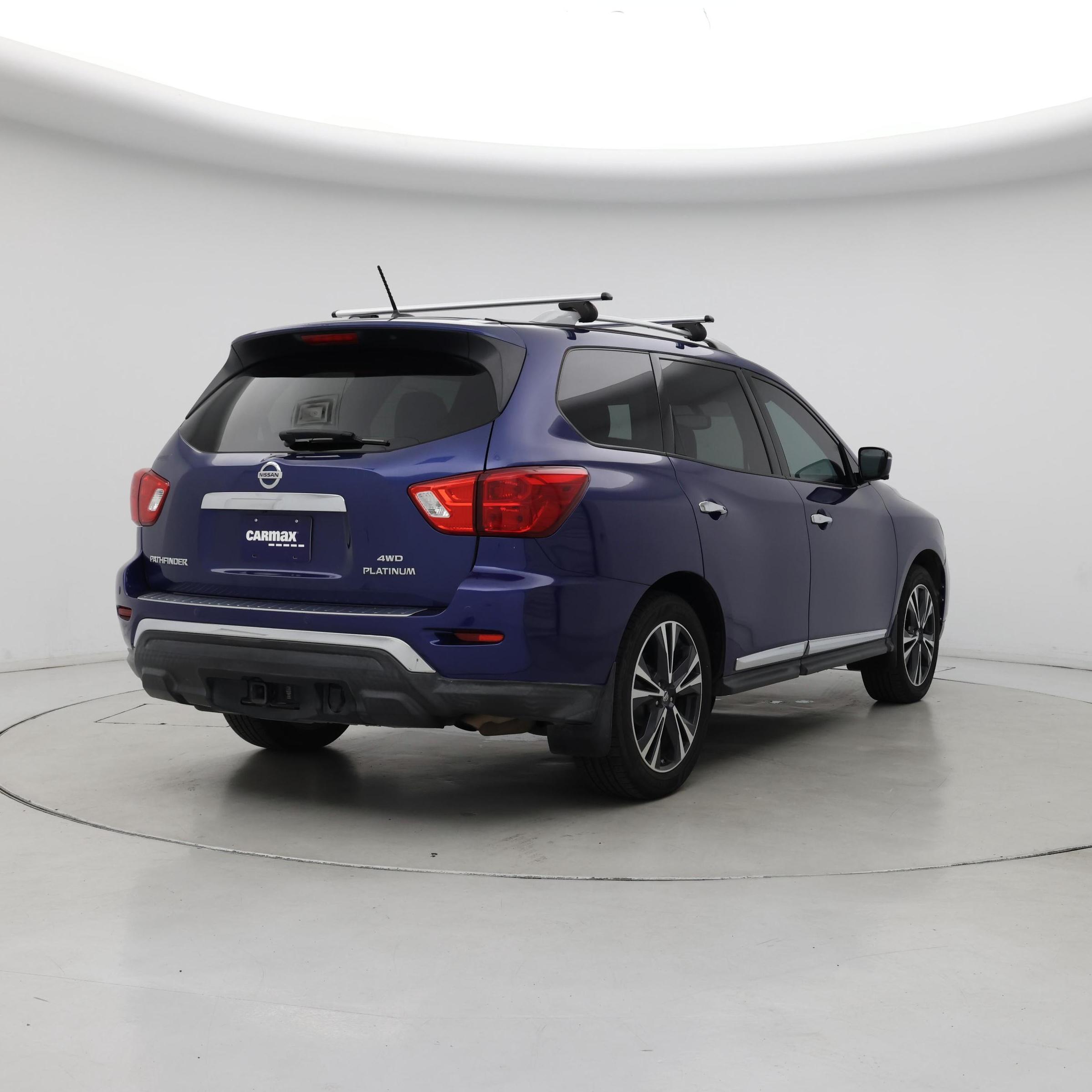 Thumbnail: 2017 Nissan Pathfinder - 8