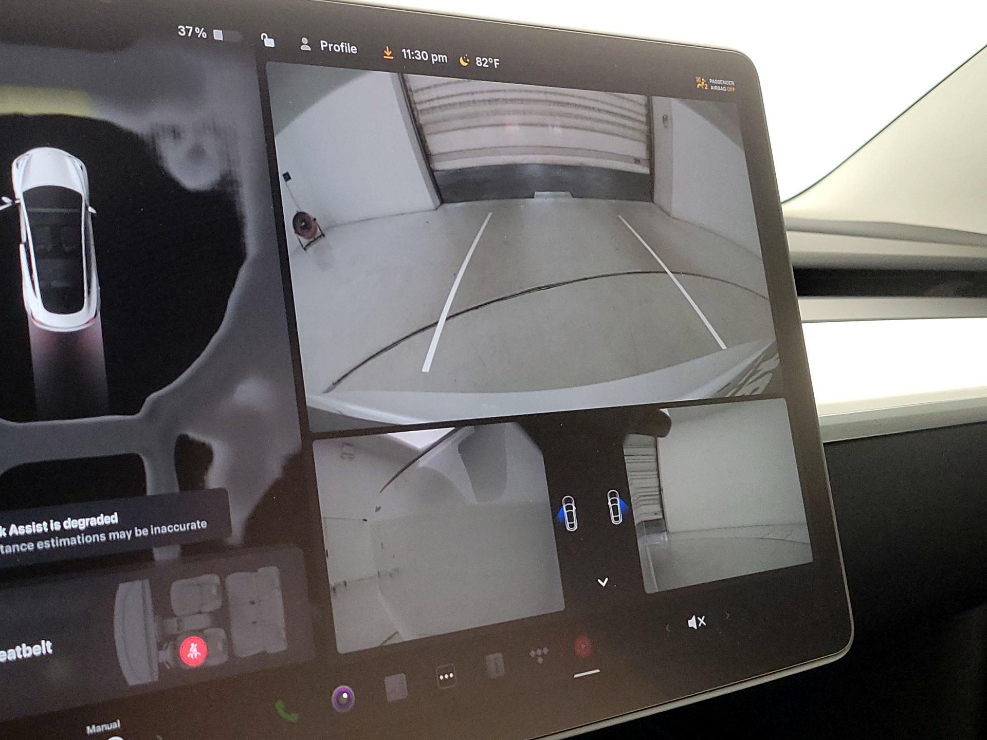 Thumbnail: 2023 Tesla Model 3 - 14