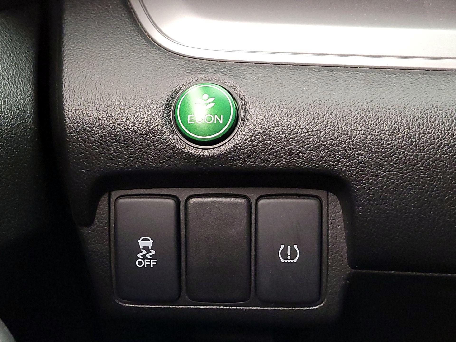 Thumbnail: 2015 Honda CR-V - 13
