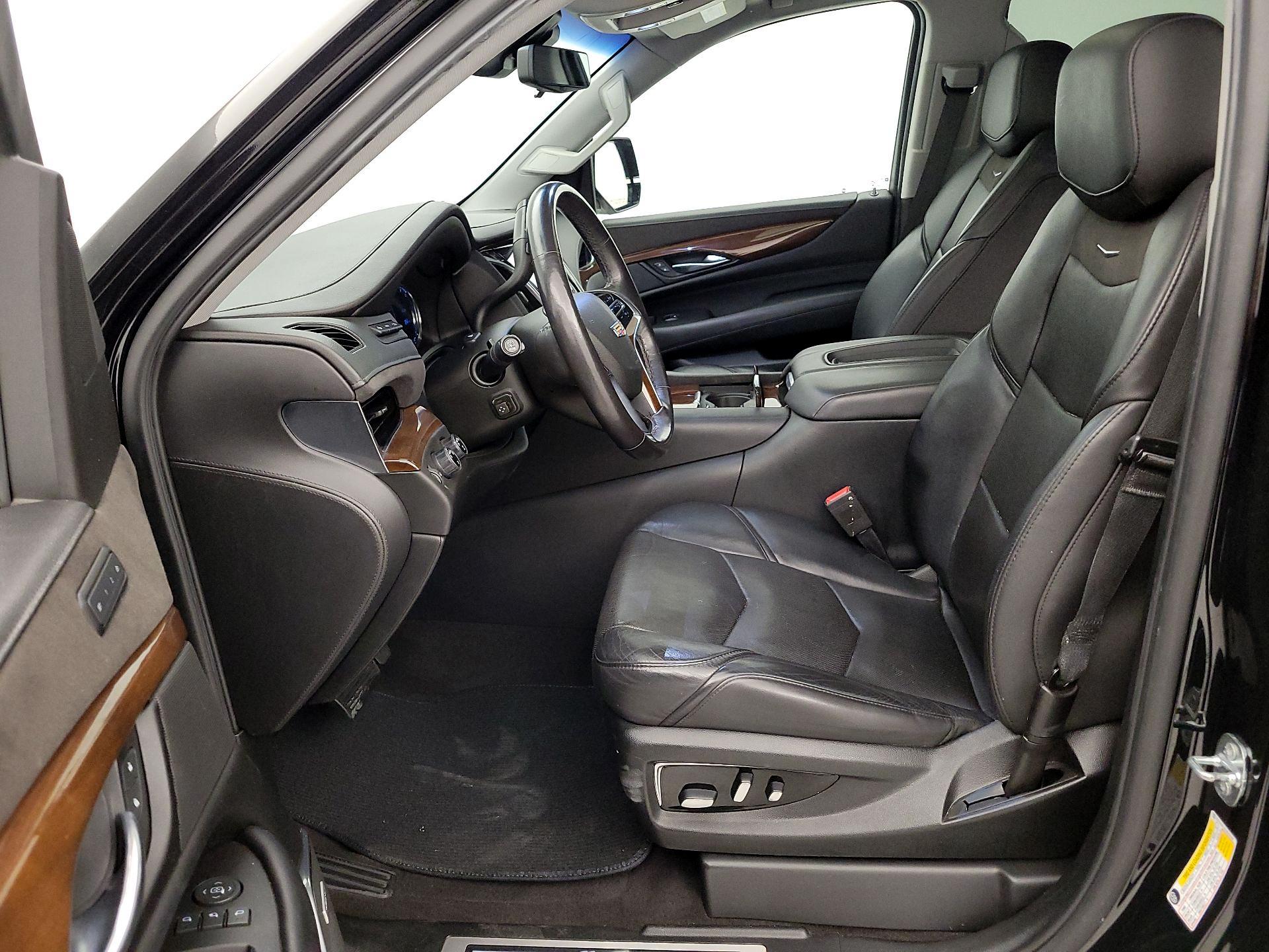 Thumbnail: 2020 Cadillac Escalade - 11