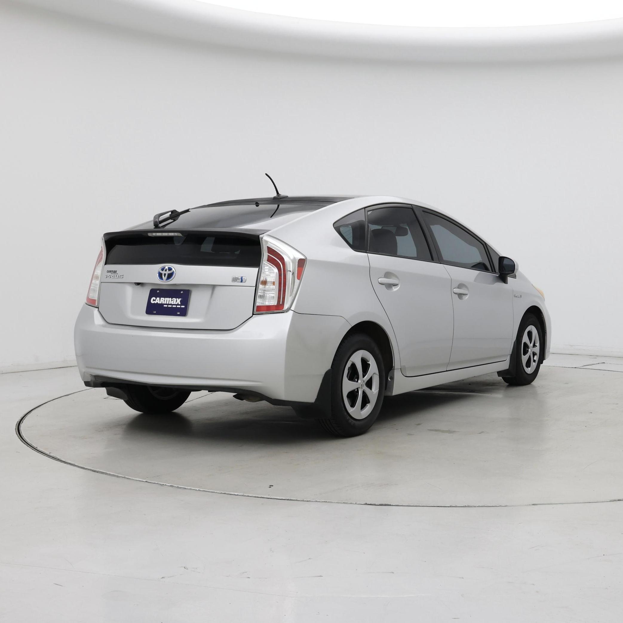Thumbnail: 2013 Toyota Prius - 8
