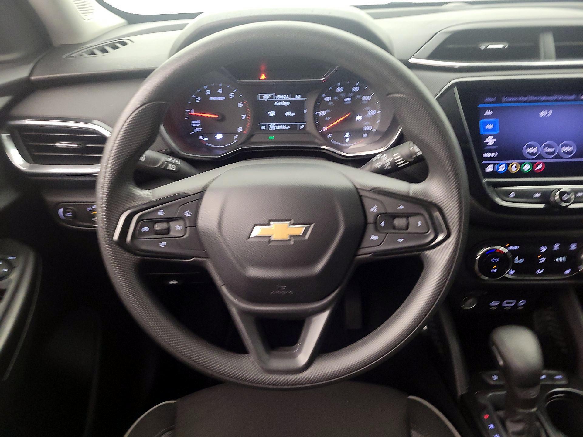 Thumbnail: 2023 Chevrolet TrailBlazer - 10