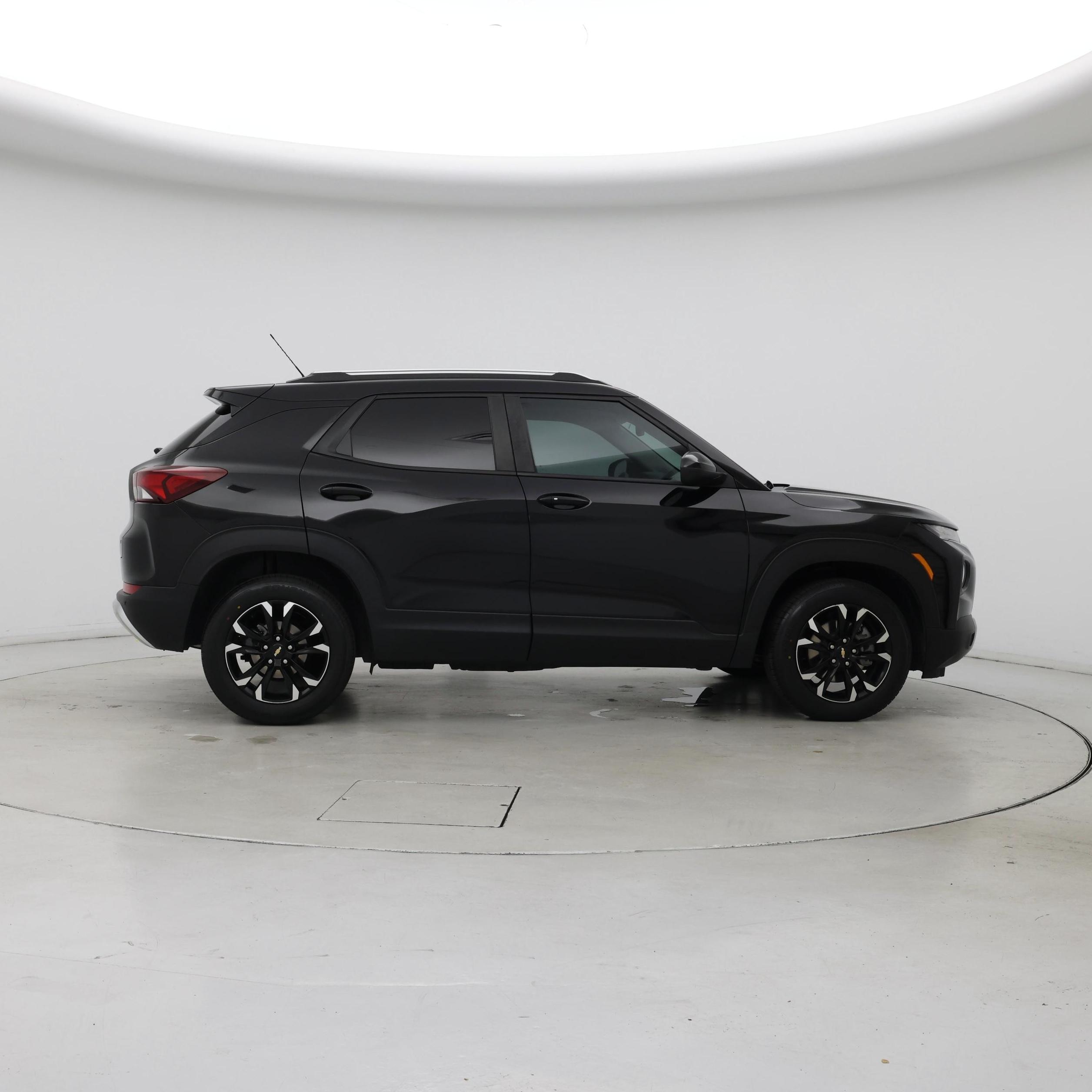 Thumbnail: 2023 Chevrolet TrailBlazer - 7