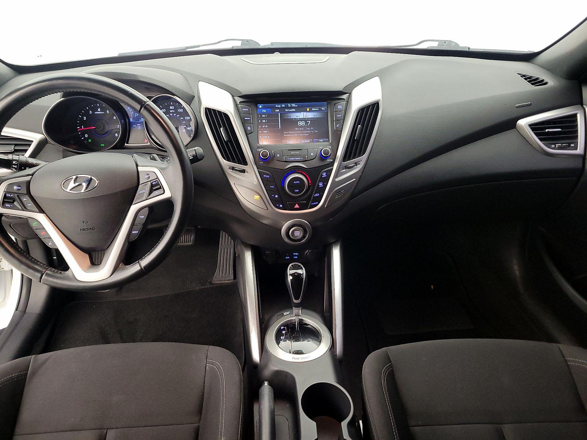 Thumbnail: 2017 Hyundai Veloster - 9