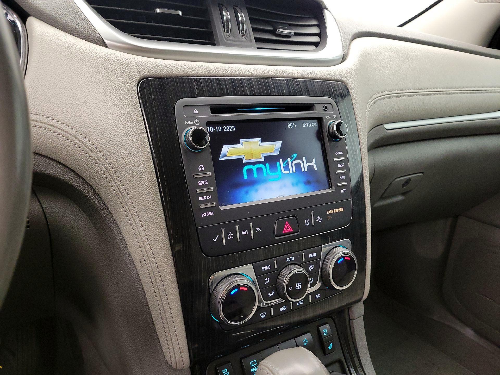 Thumbnail: 2016 Chevrolet Traverse - 15