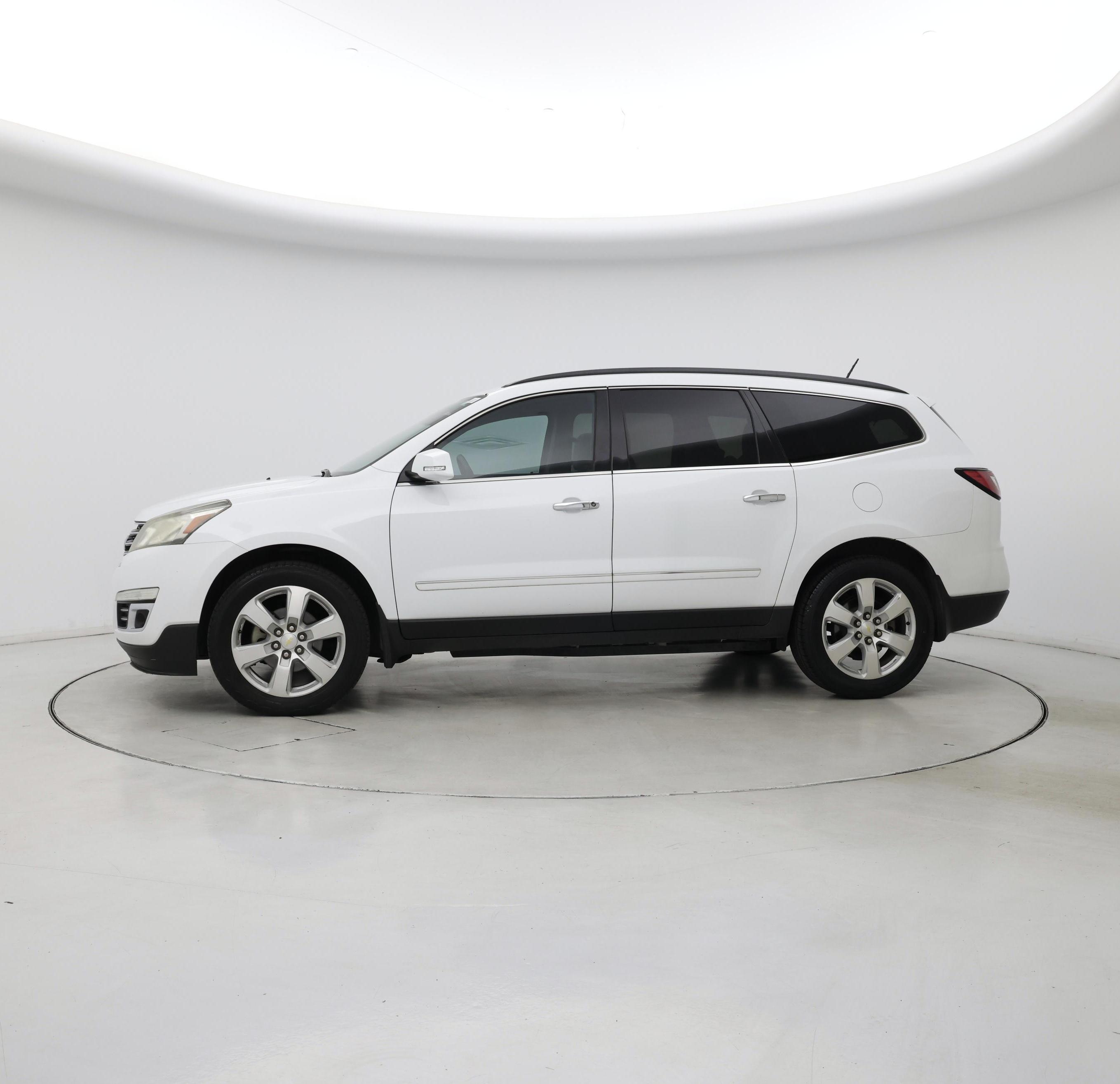 Thumbnail: 2016 Chevrolet Traverse - 3