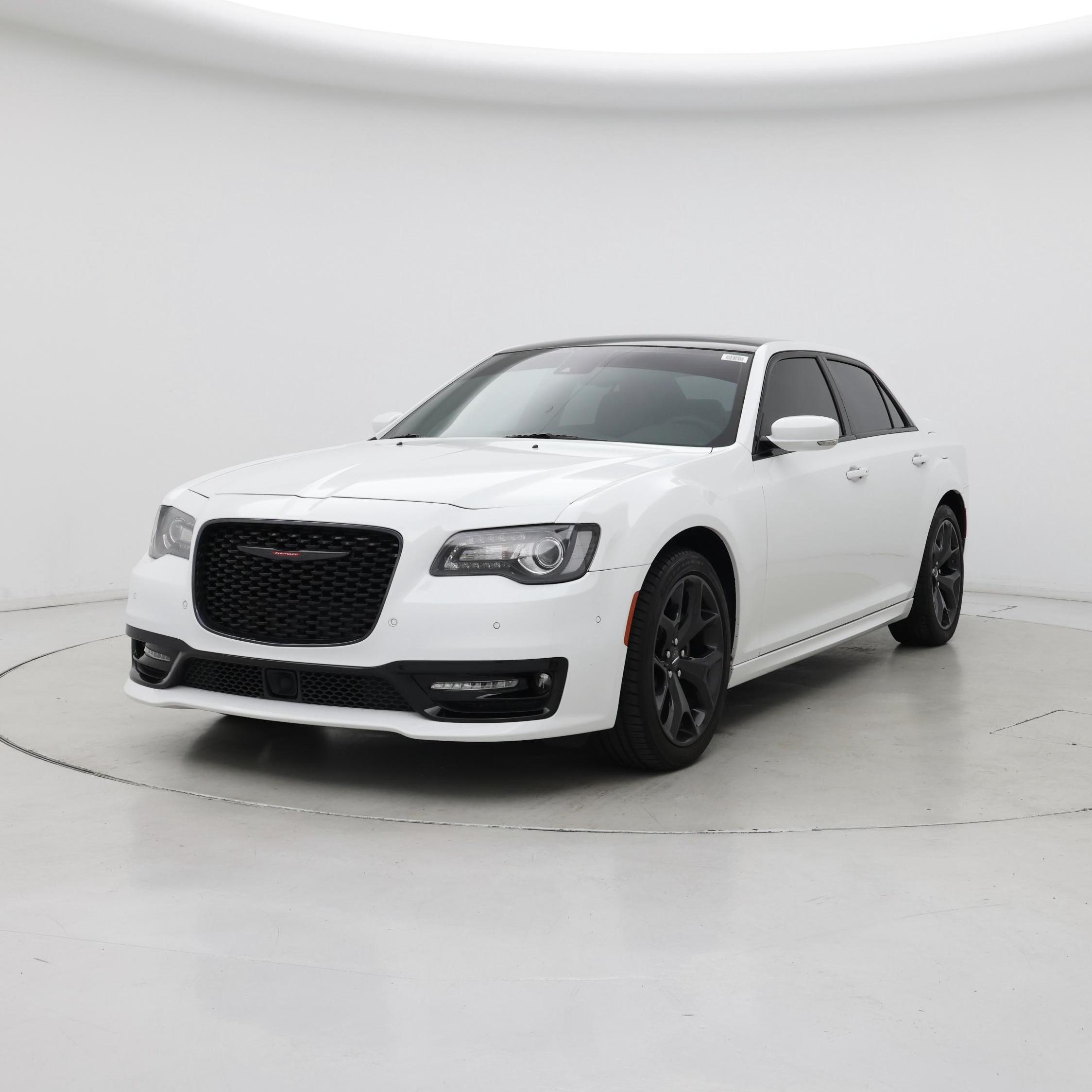 Thumbnail: 2022 Chrysler 300 - 4