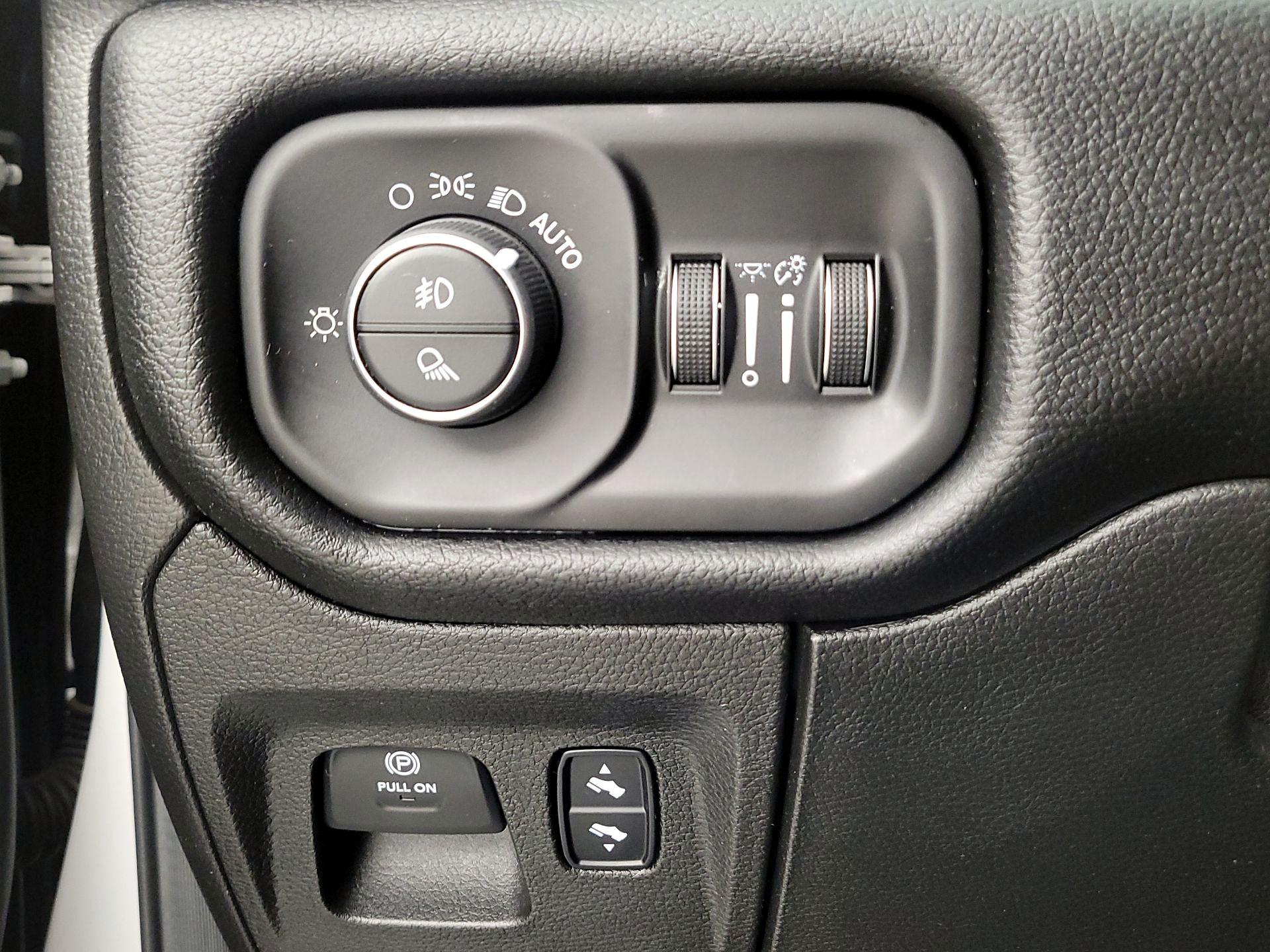 Thumbnail: 2020 RAM 1500 - 13