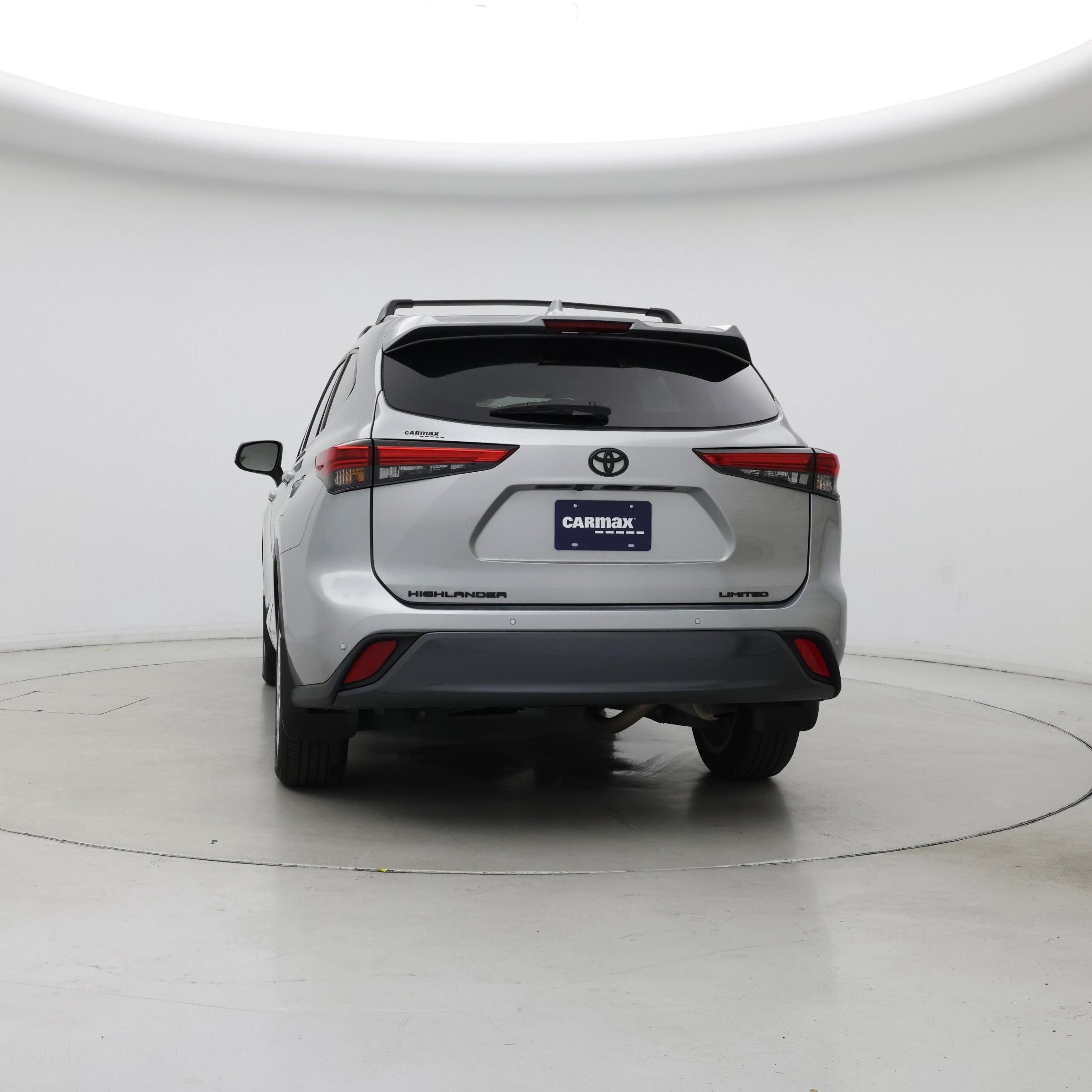 Thumbnail: 2023 Toyota Highlander - 6