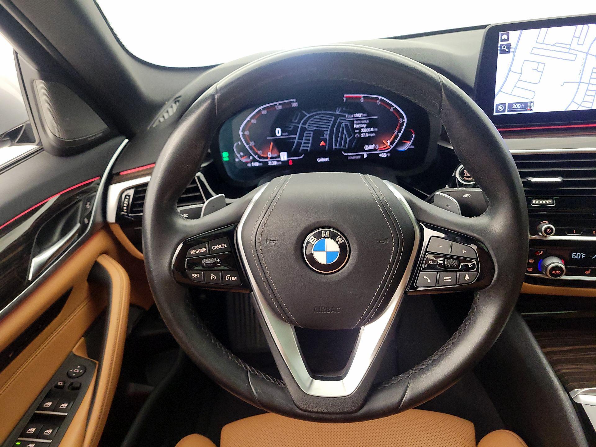 Thumbnail: 2021 BMW 5 Series - 10