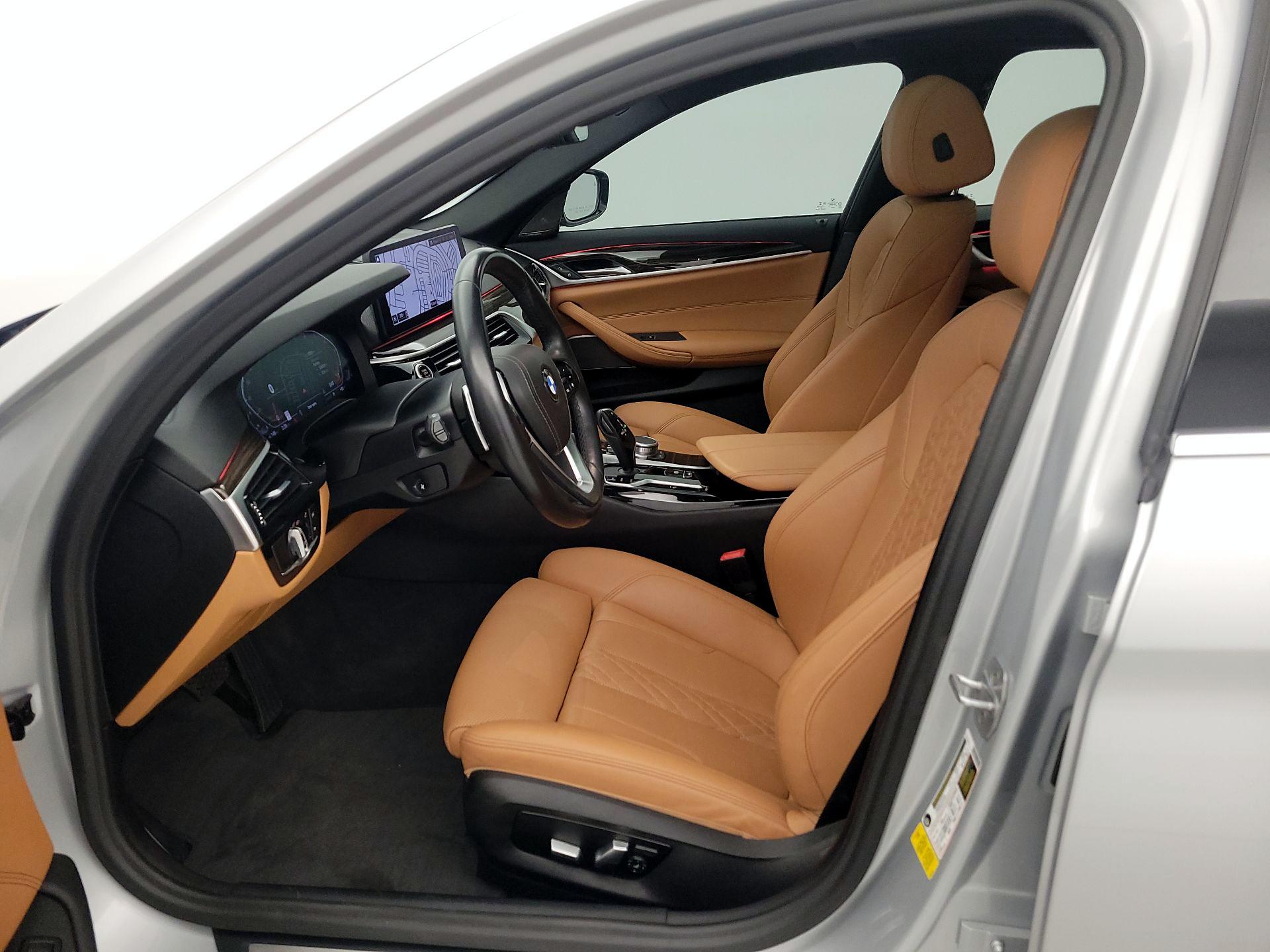 Thumbnail: 2021 BMW 5 Series - 11