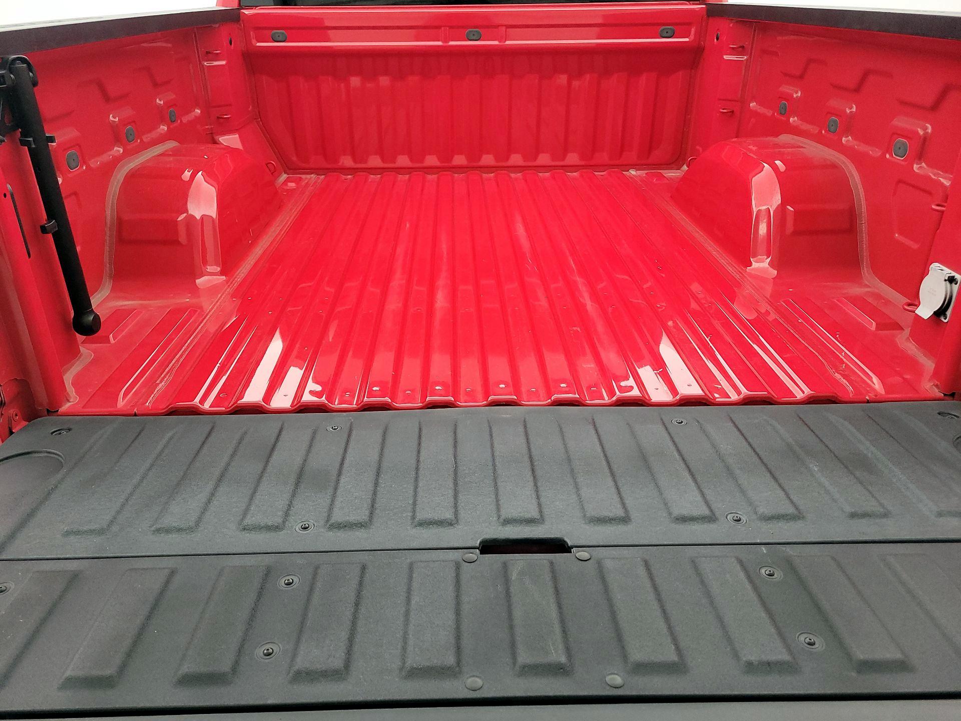 Thumbnail: 2023 Chevrolet Silverado 1500 - 20