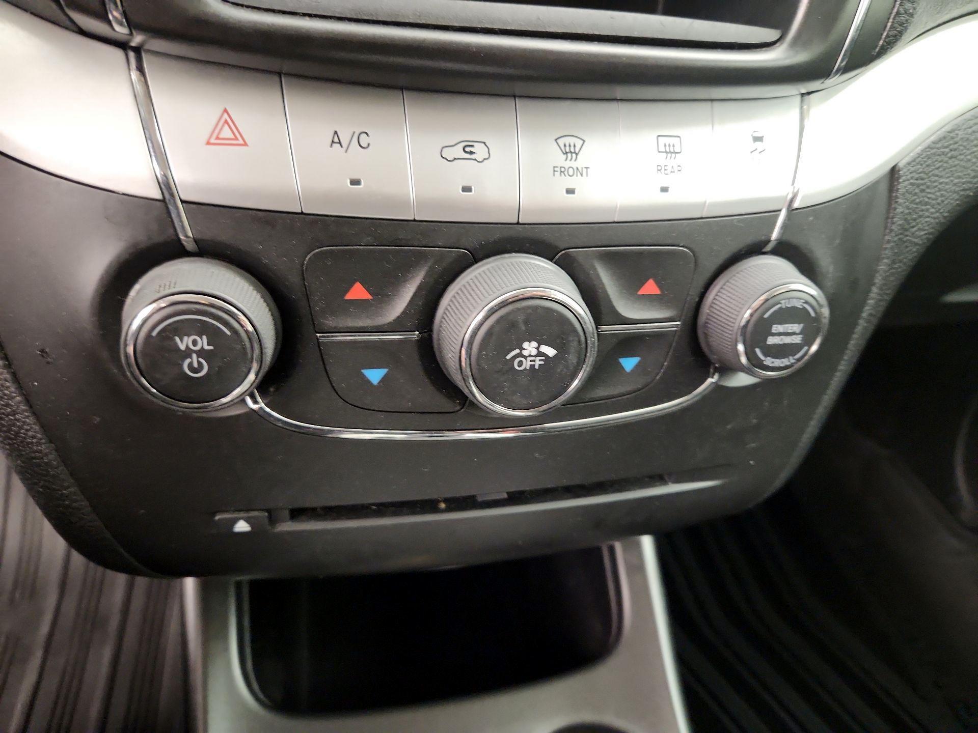 Thumbnail: 2020 Dodge Journey - 16