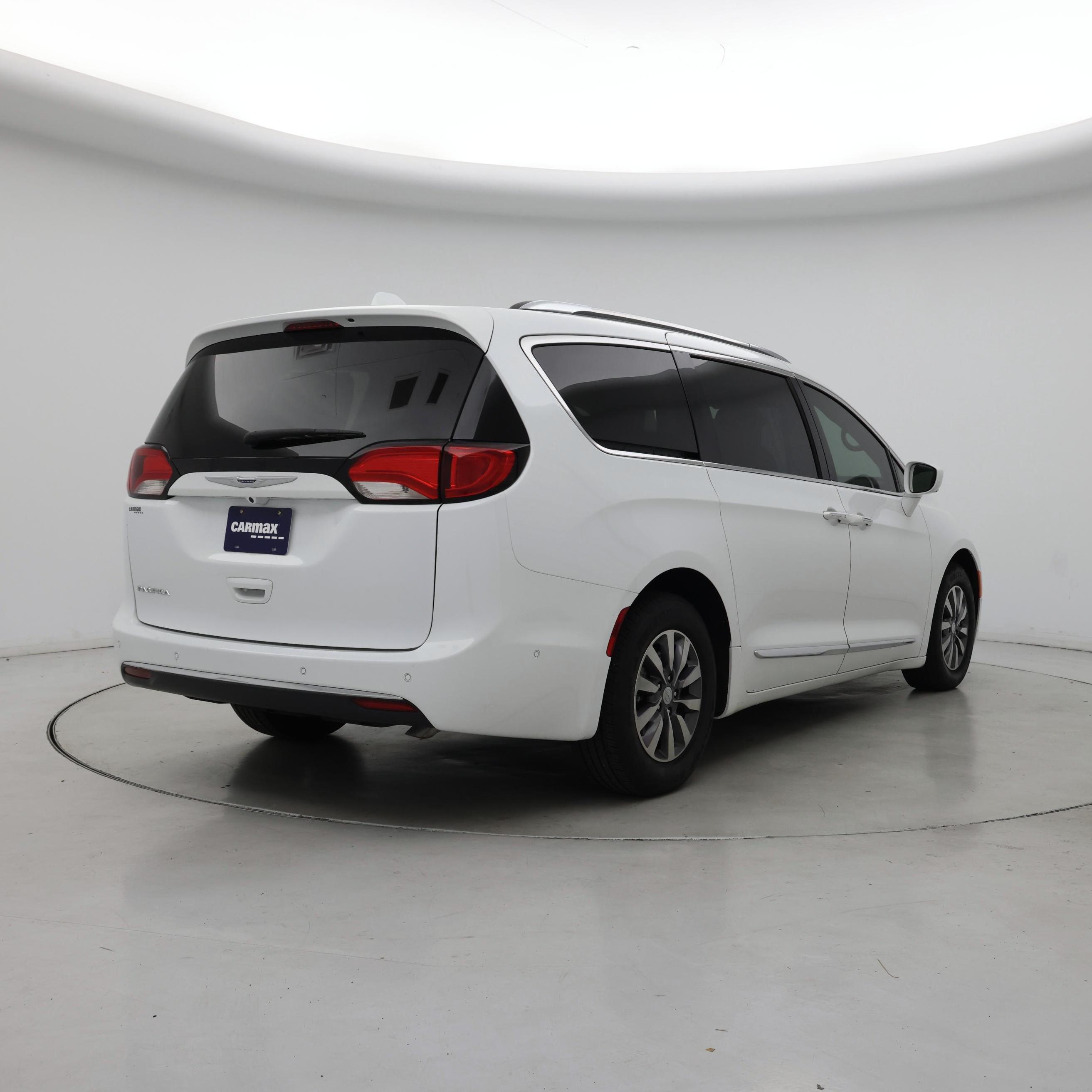 Thumbnail: 2020 Chrysler Pacifica - 8
