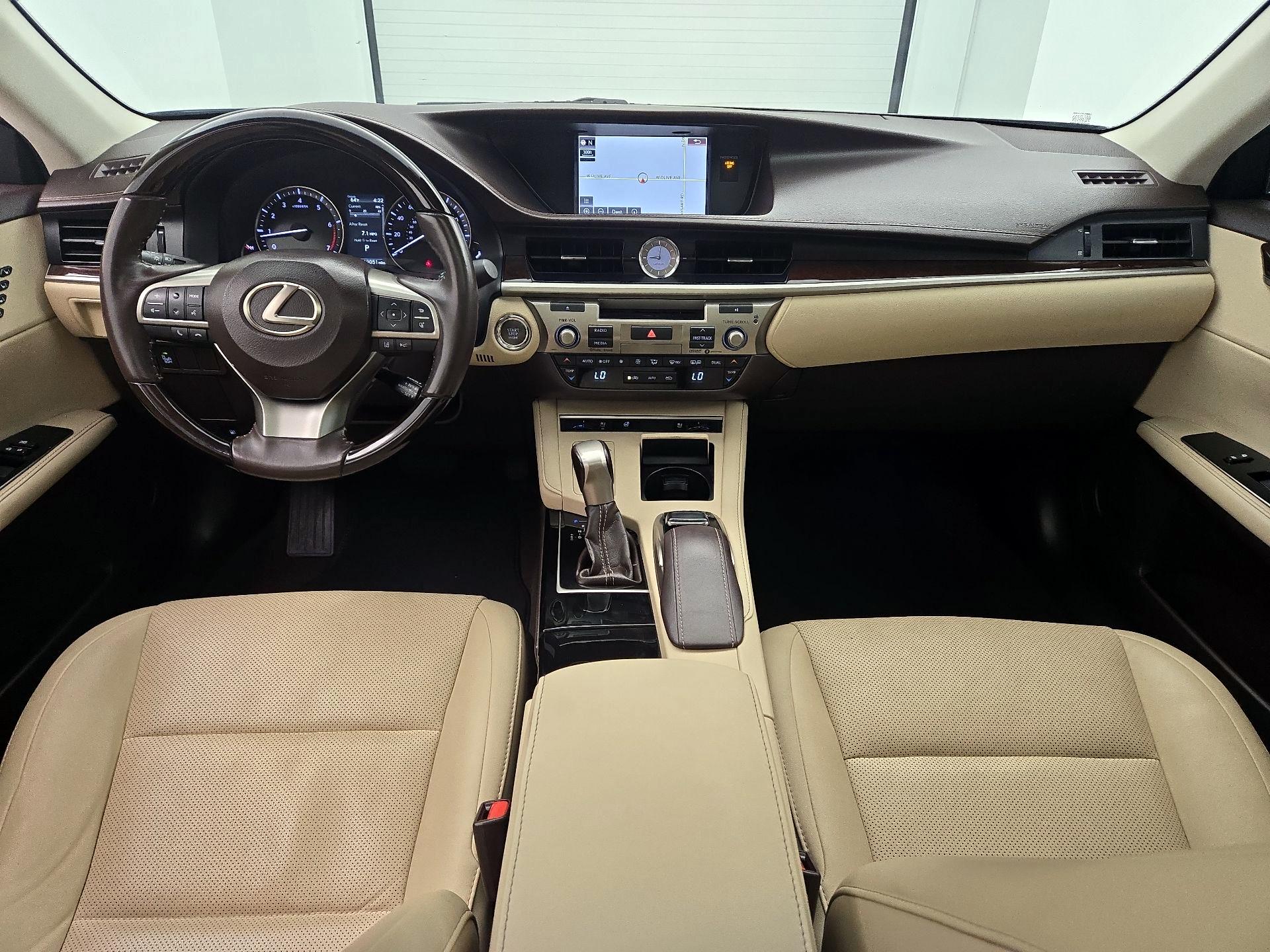 Thumbnail: 2017 Lexus ES - 9