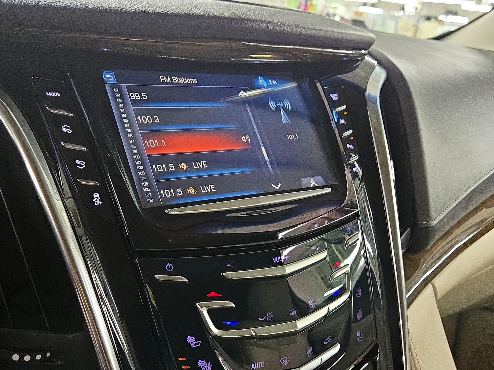 Thumbnail: 2018 Cadillac Escalade - 16