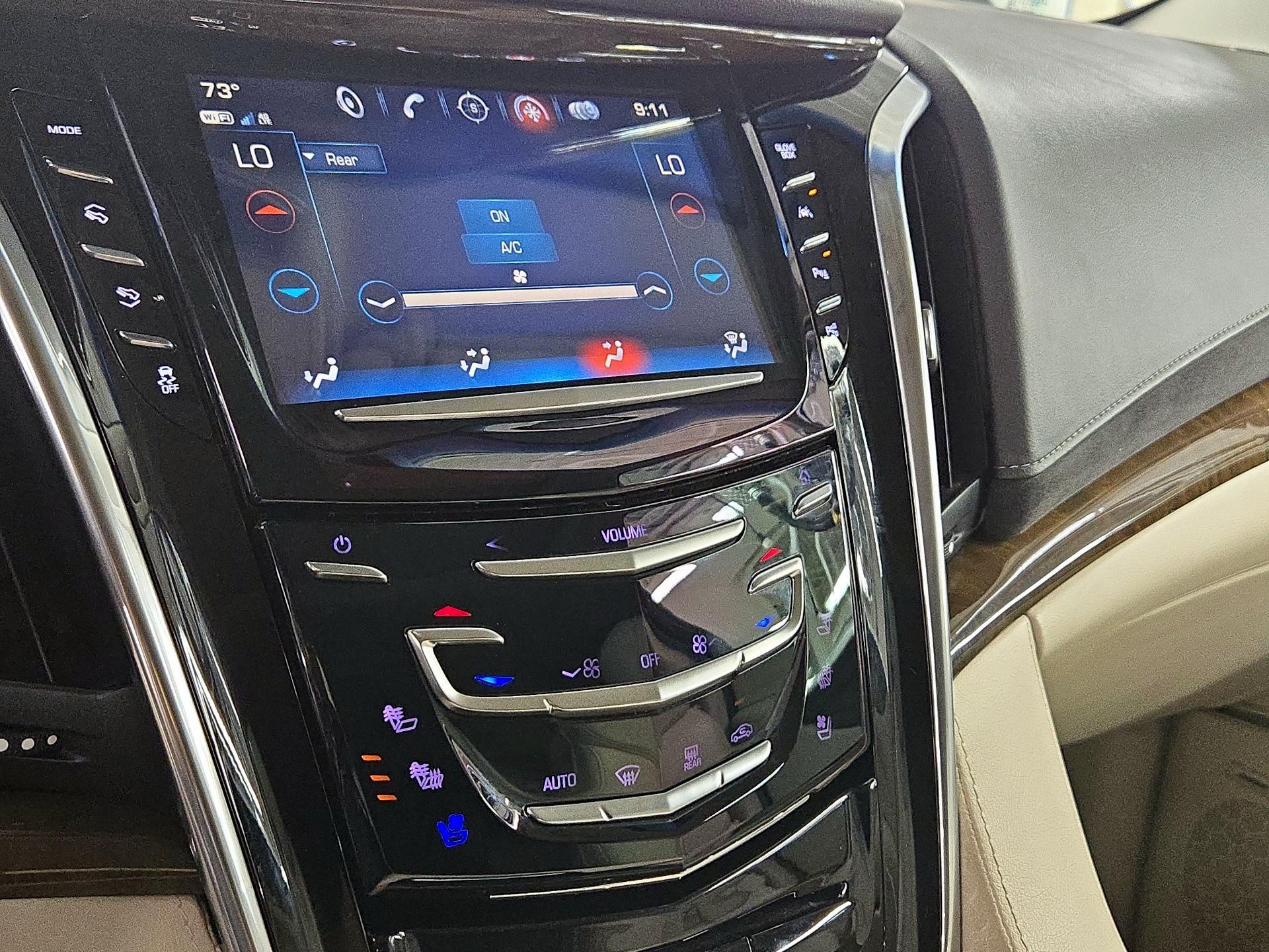 Thumbnail: 2018 Cadillac Escalade - 17