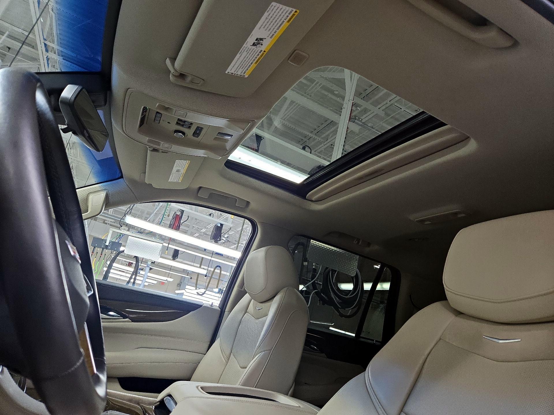 Thumbnail: 2018 Cadillac Escalade - 20