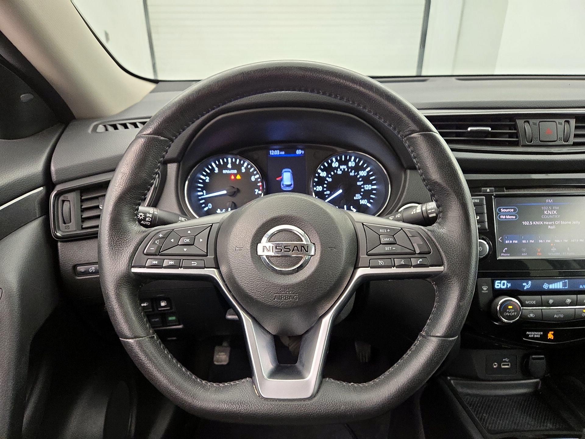 Thumbnail: 2018 Nissan Rogue - 10