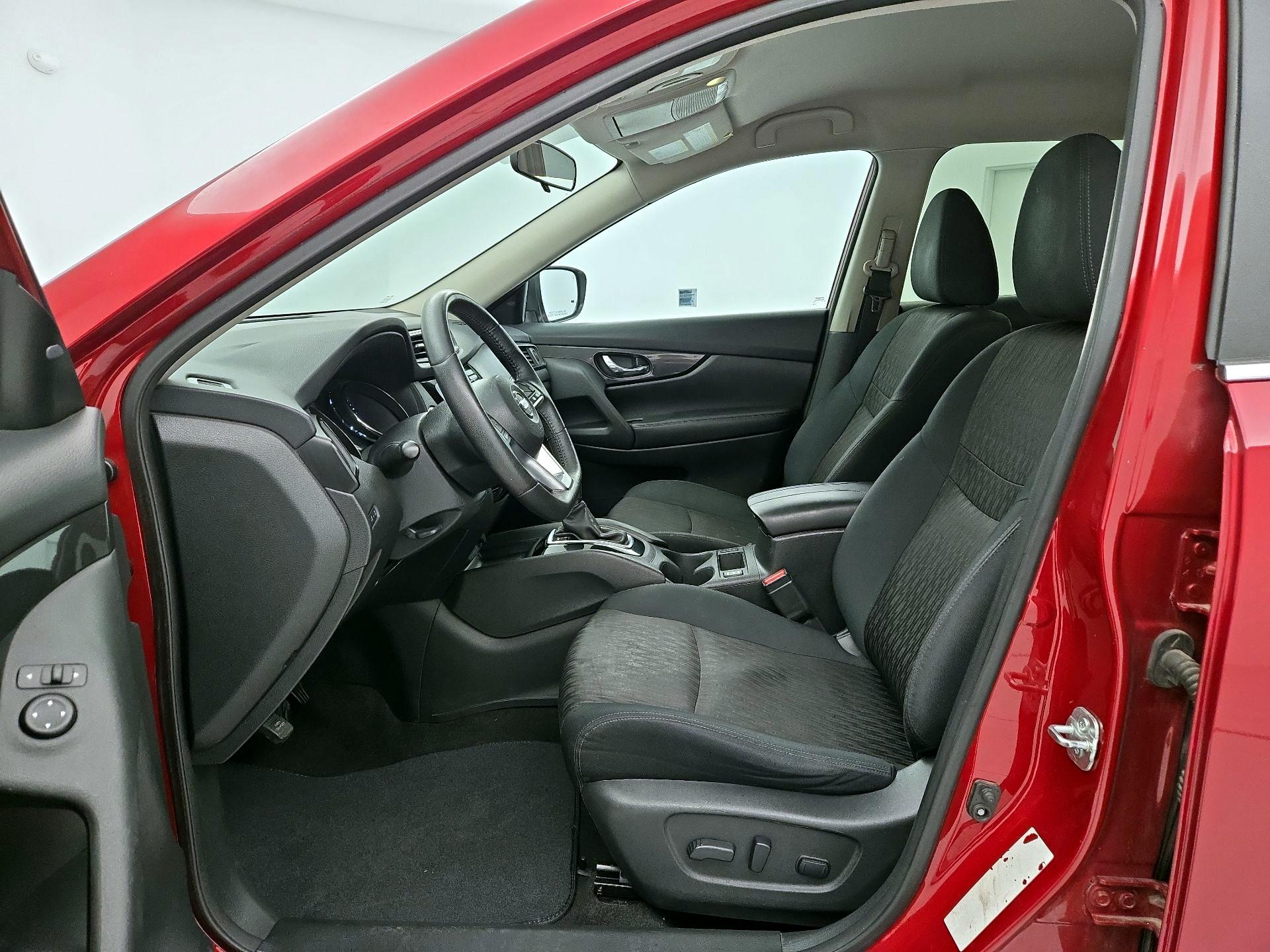 Thumbnail: 2018 Nissan Rogue - 11