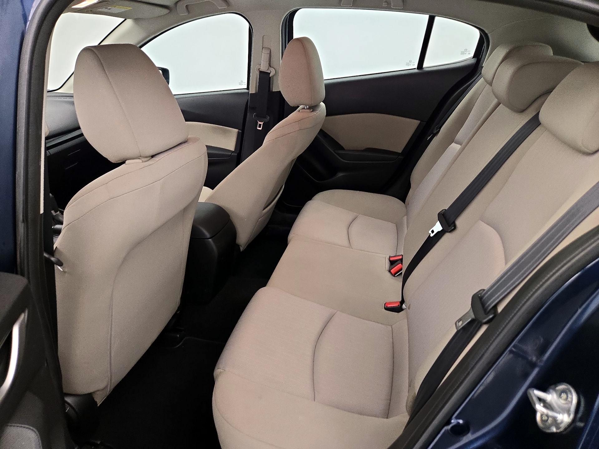 Thumbnail: 2015 Mazda Mazda3 - 18