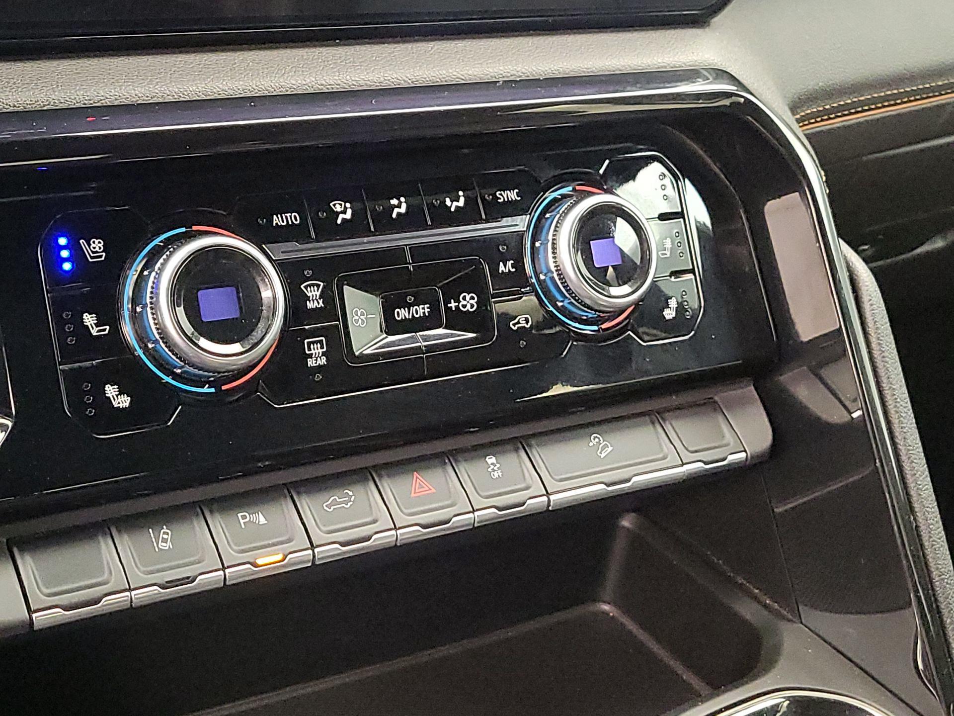 Thumbnail: 2024 GMC Sierra 2500 - 16