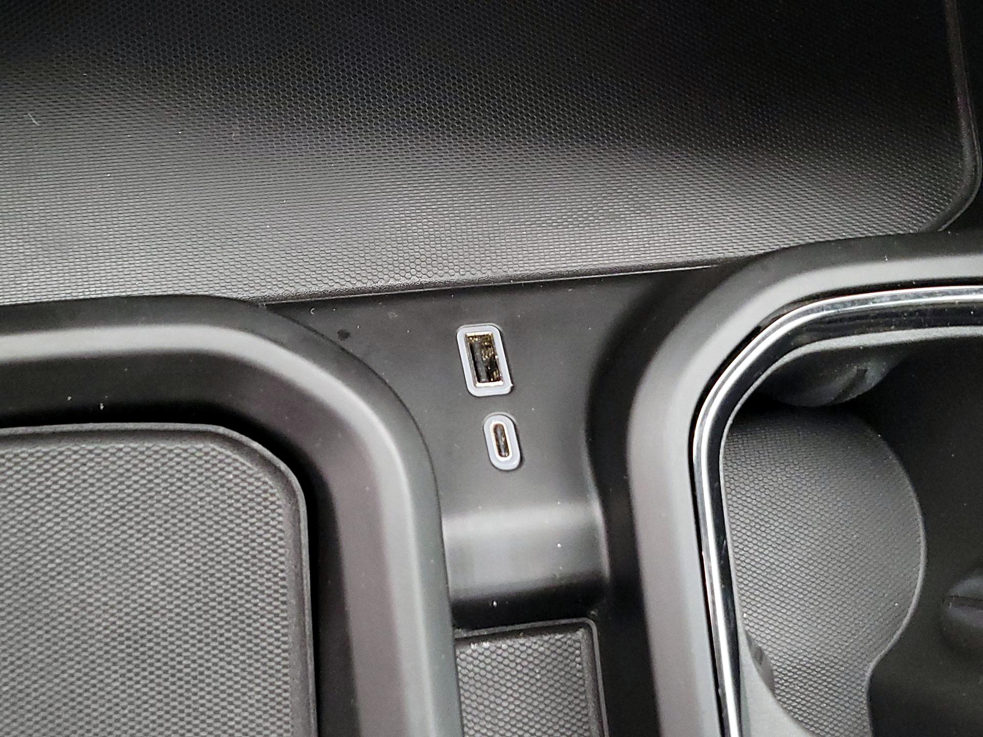 Thumbnail: 2024 GMC Sierra 2500 - 18