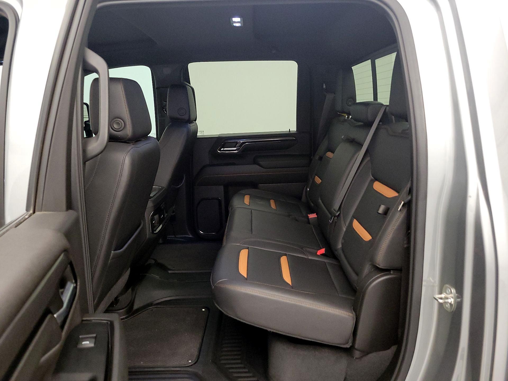 Thumbnail: 2024 GMC Sierra 2500 - 19