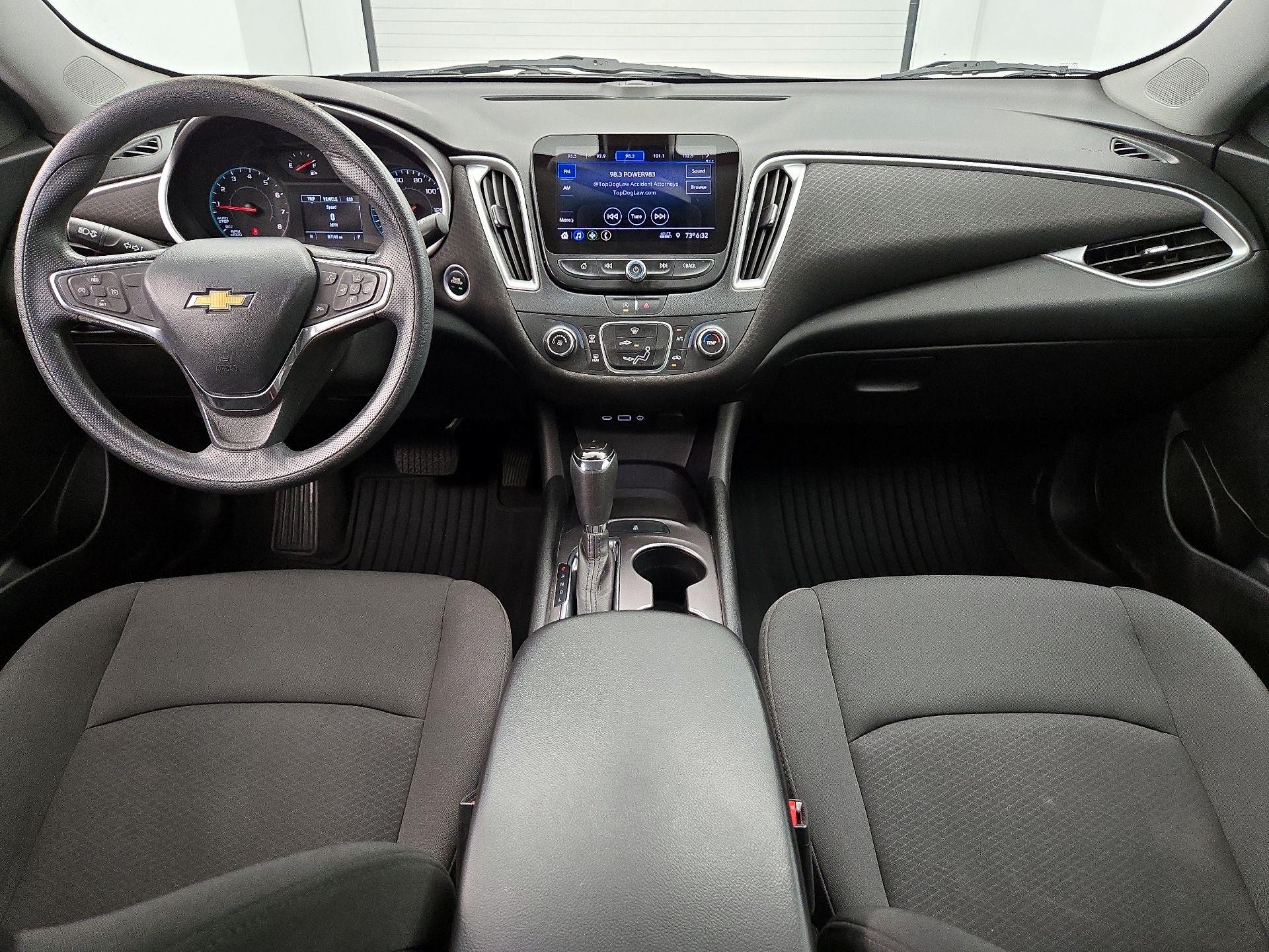 Thumbnail: 2020 Chevrolet Malibu - 9