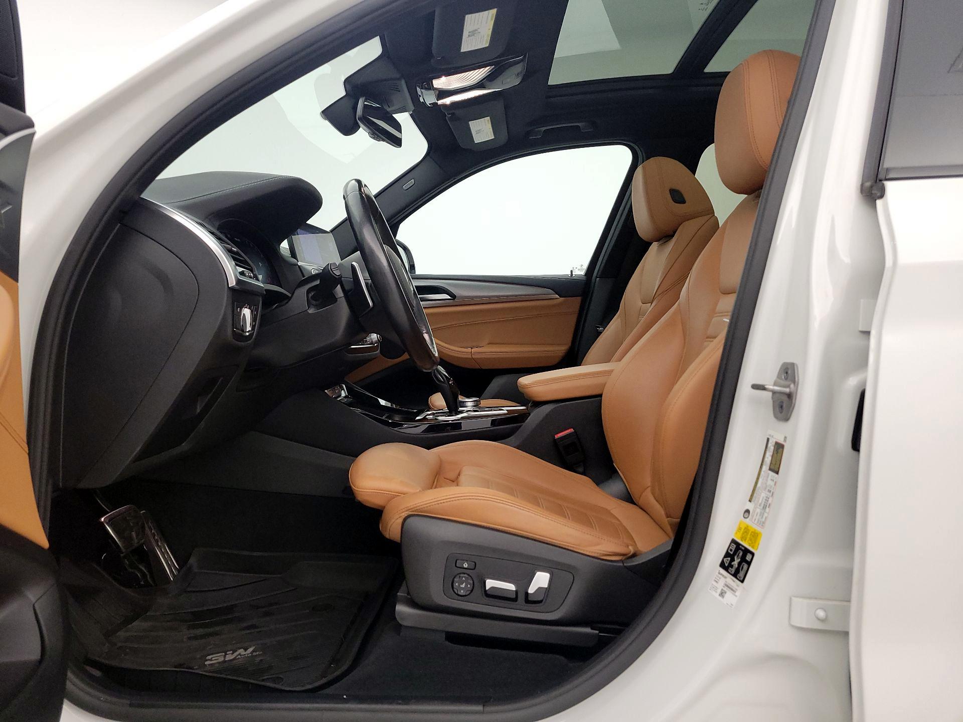 Thumbnail: 2021 BMW X3 - 11