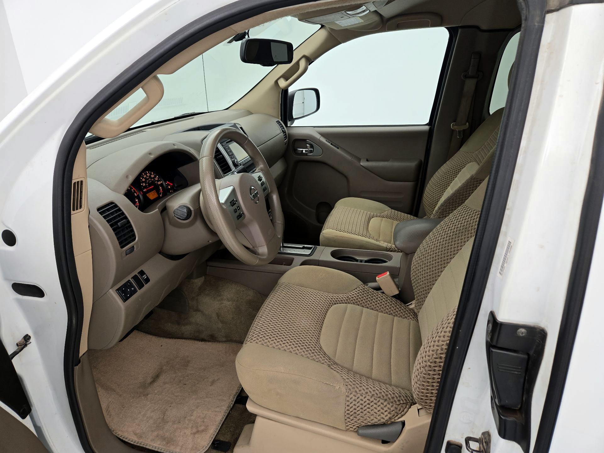 Thumbnail: 2015 Nissan Frontier - 11