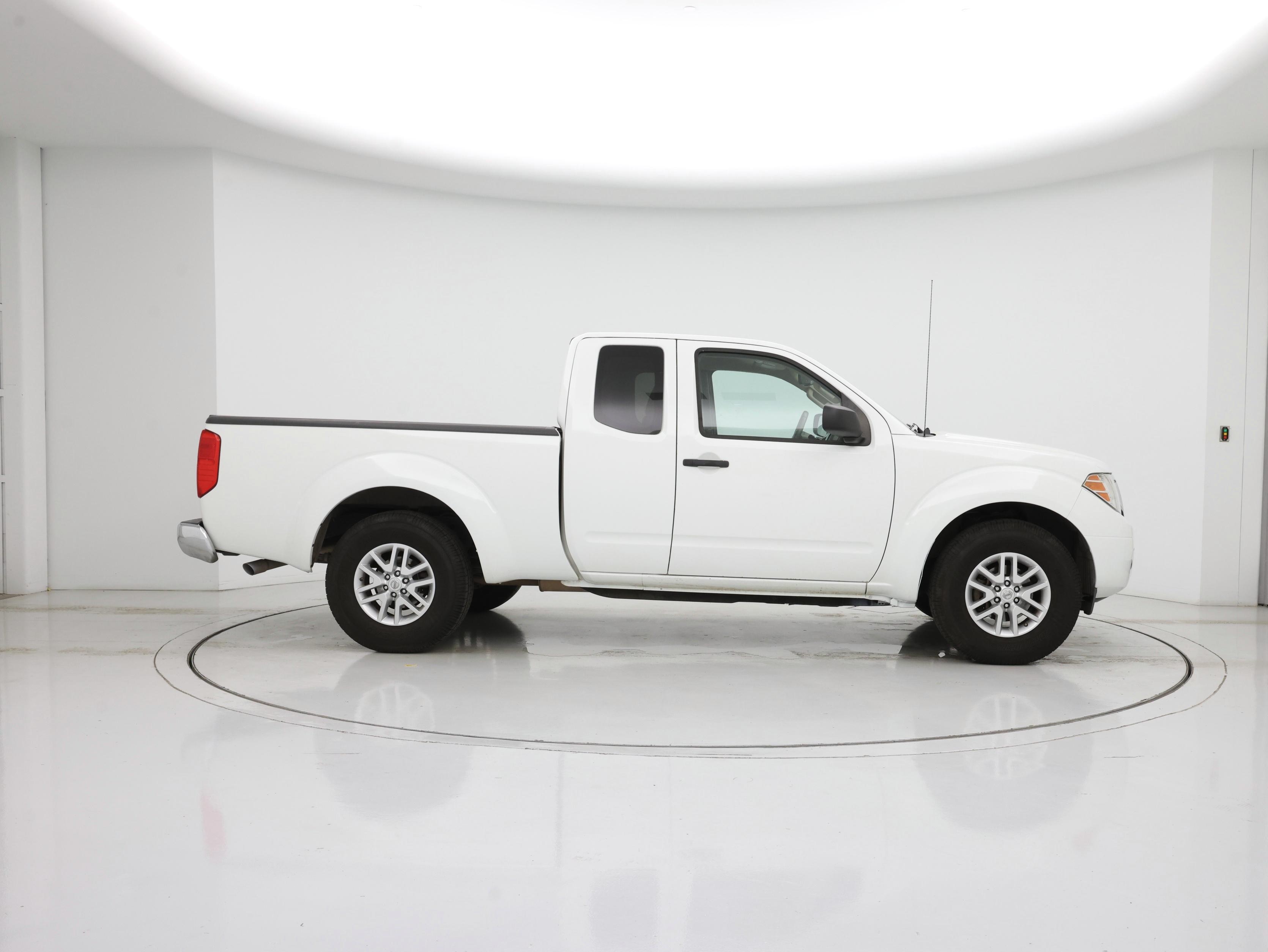 Thumbnail: 2015 Nissan Frontier - 7