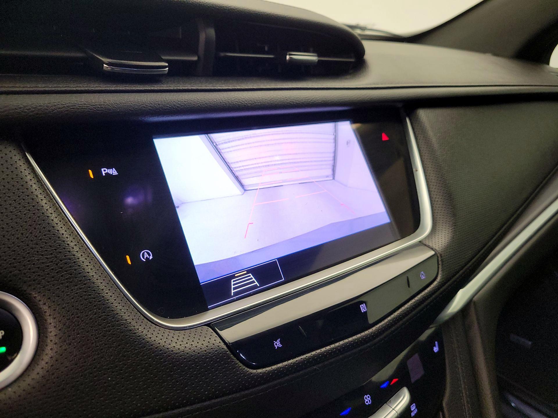 Thumbnail: 2020 Cadillac XT5 - 14