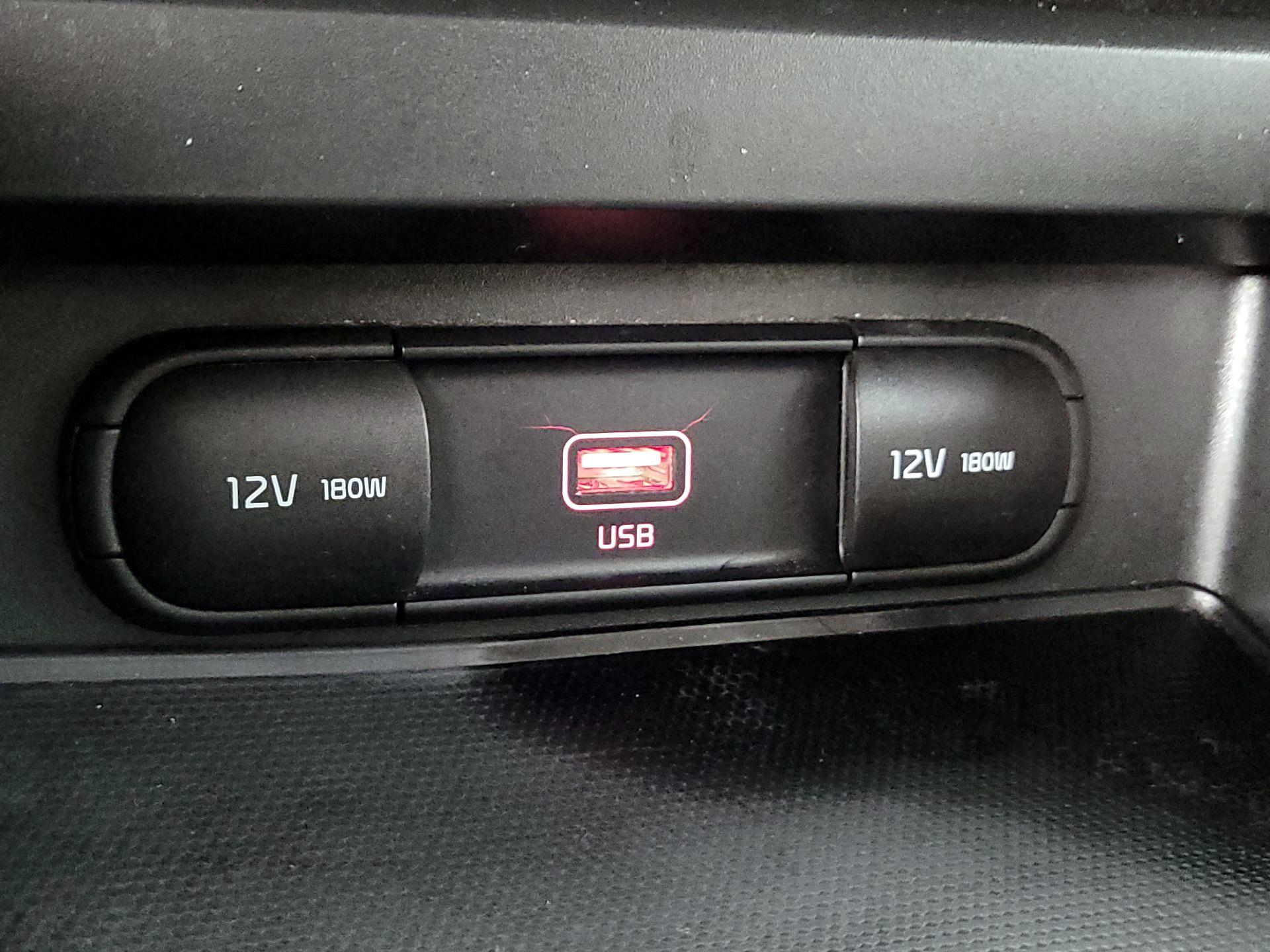 Thumbnail: 2020 Kia Soul - 18