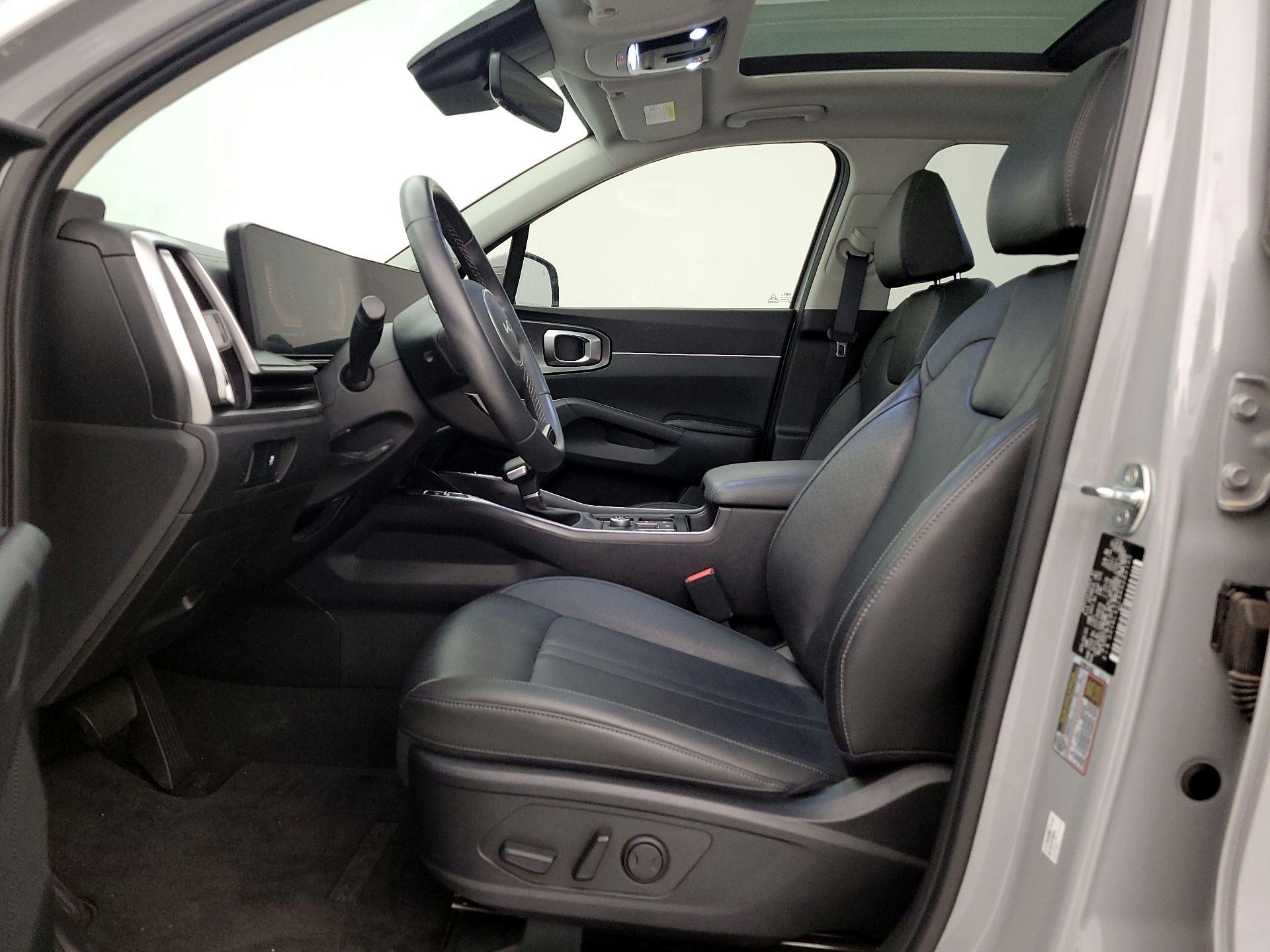 Thumbnail: 2024 Kia Sorento - 11