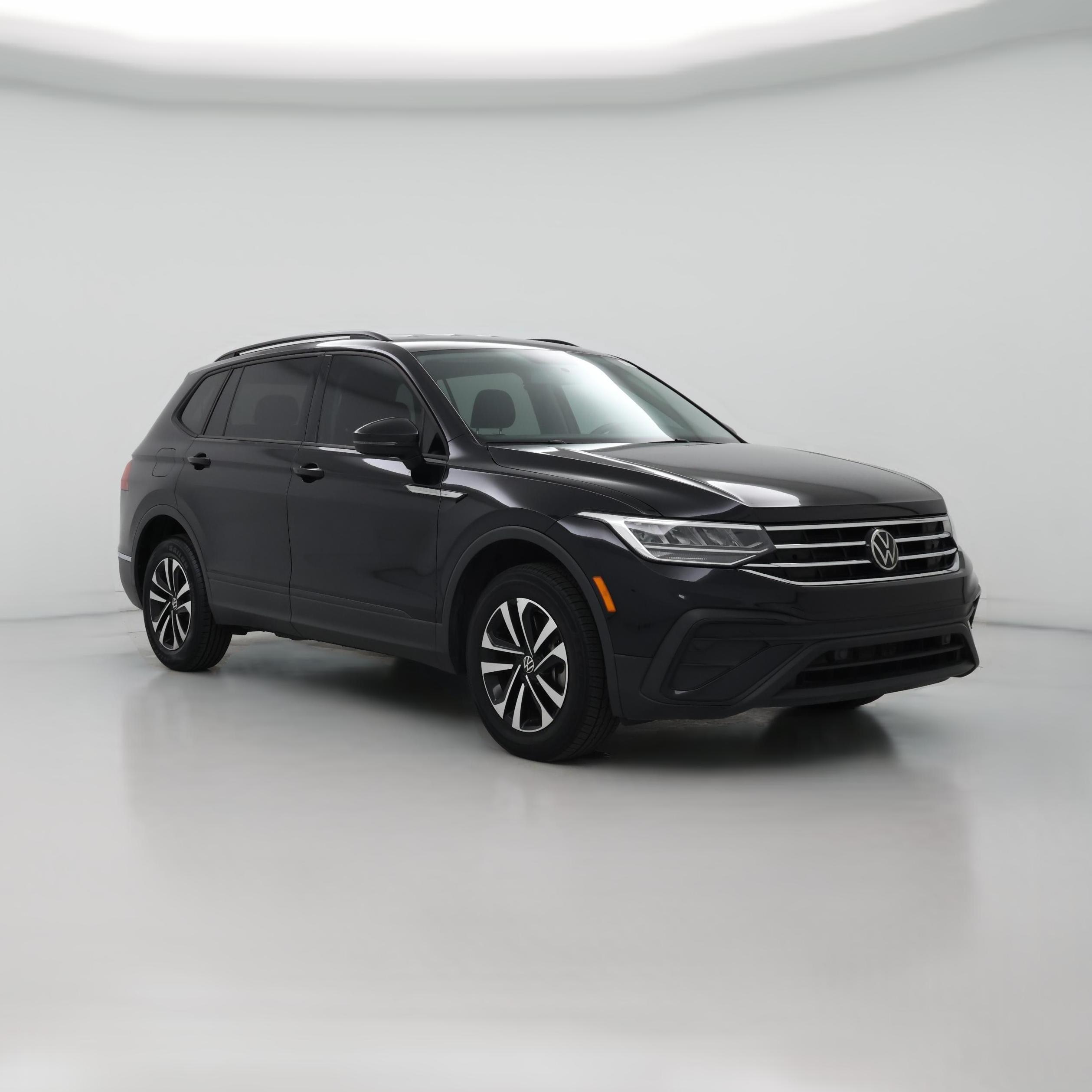 Thumbnail: 2022 Volkswagen Tiguan - 1