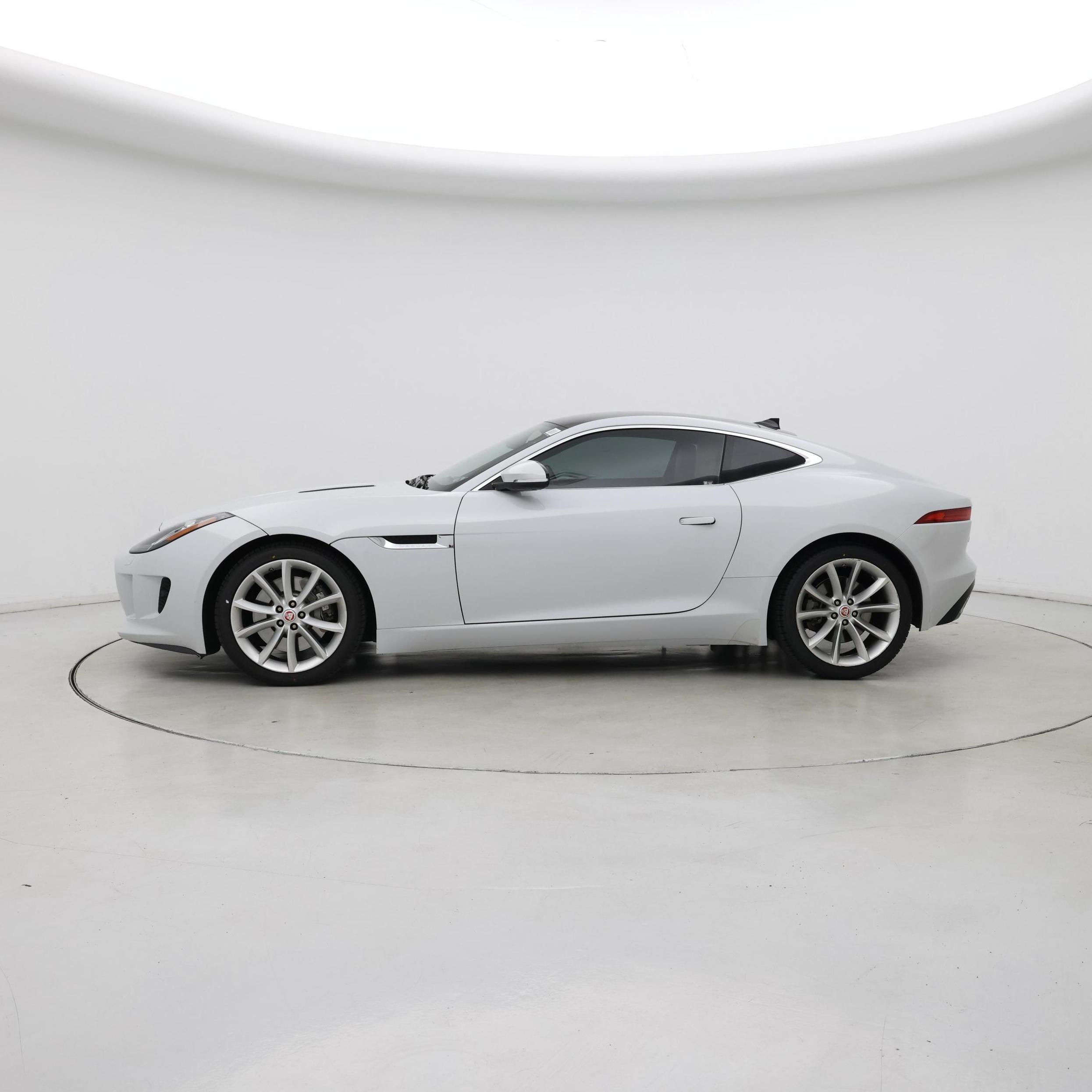 Thumbnail: 2016 Jaguar F-Type - 3