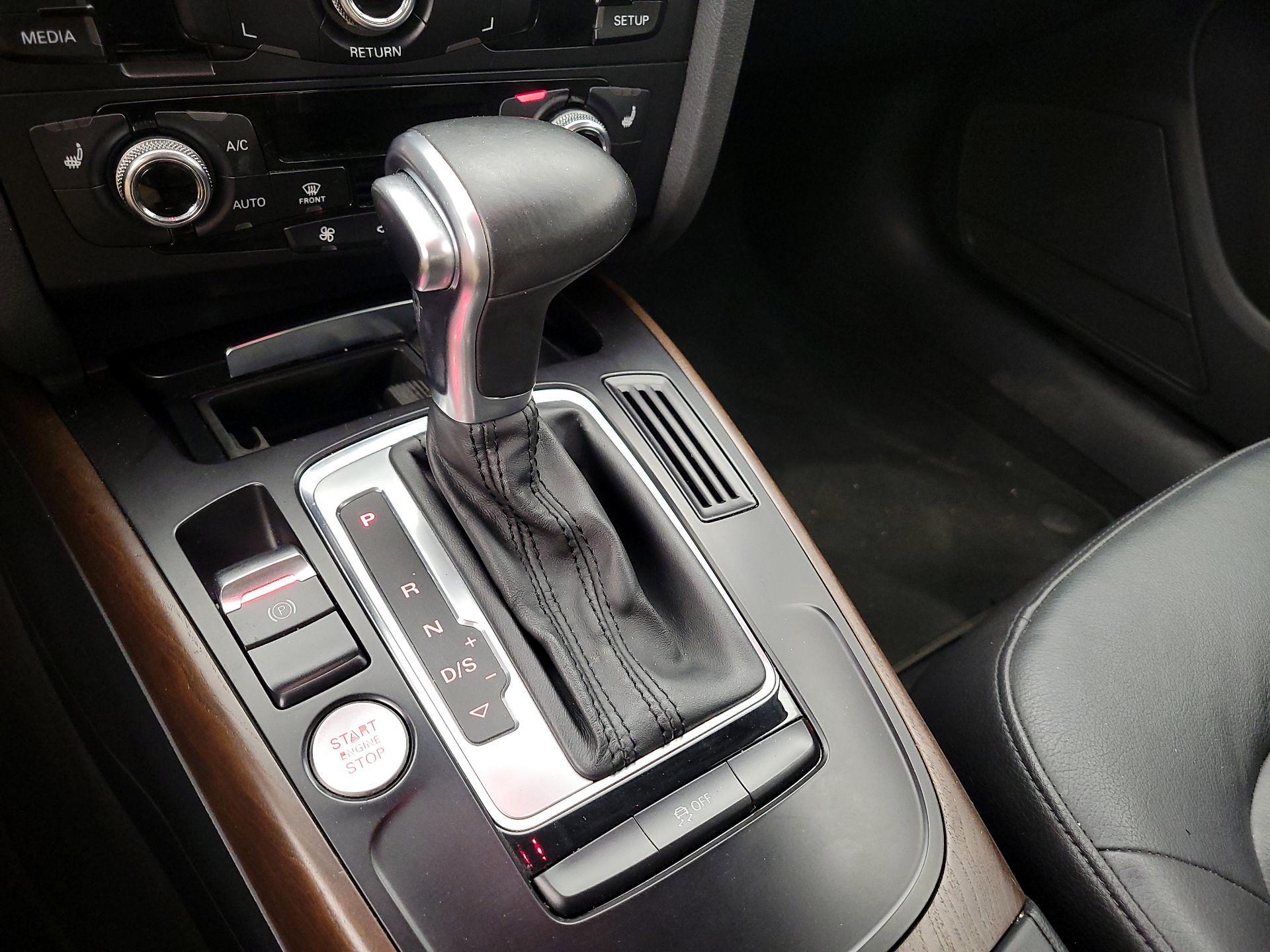 Thumbnail: 2016 Audi A4 - 16