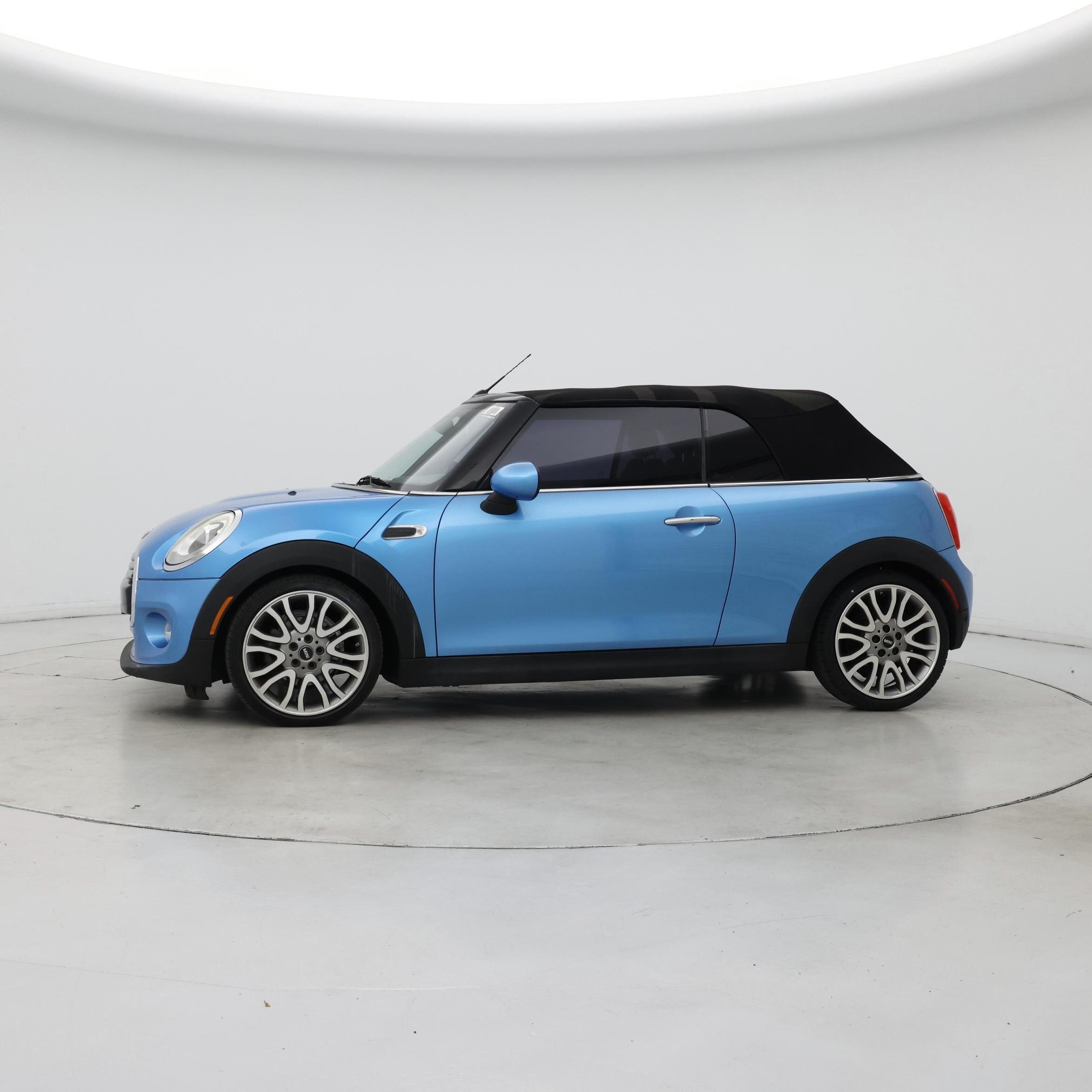 Thumbnail: 2017 MINI Cooper - 3