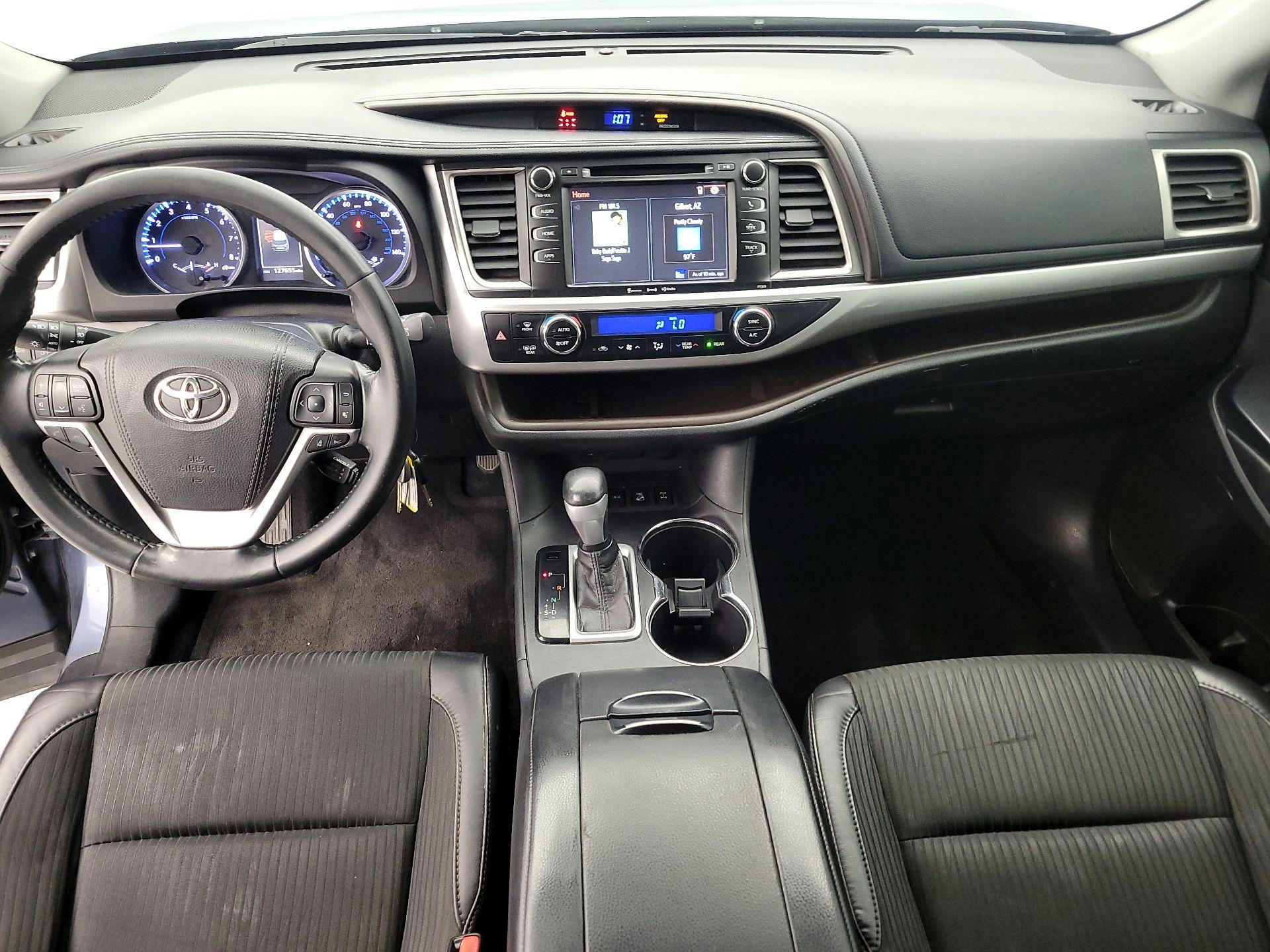 Thumbnail: 2017 Toyota Highlander - 9