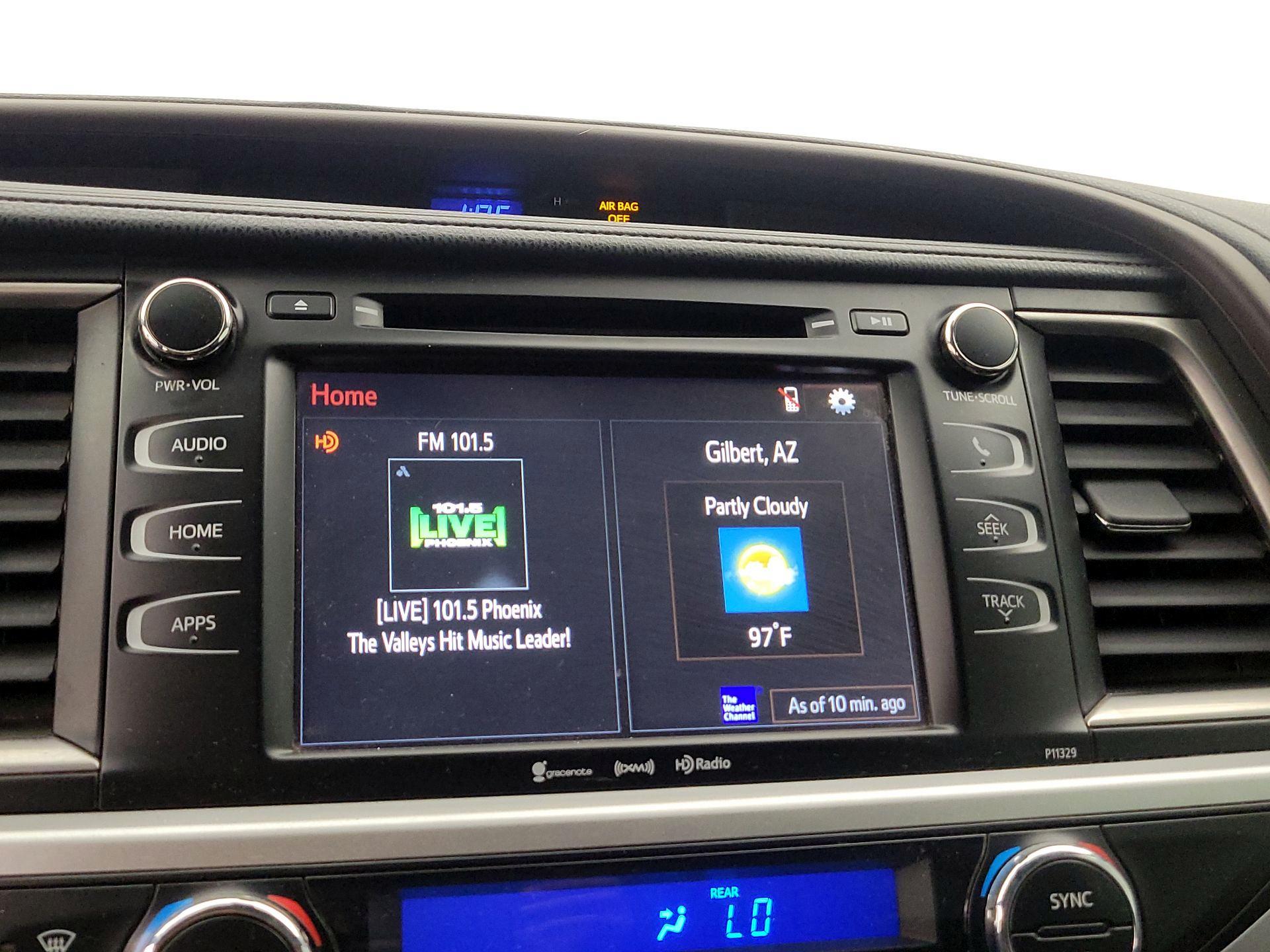 Thumbnail: 2017 Toyota Highlander - 15
