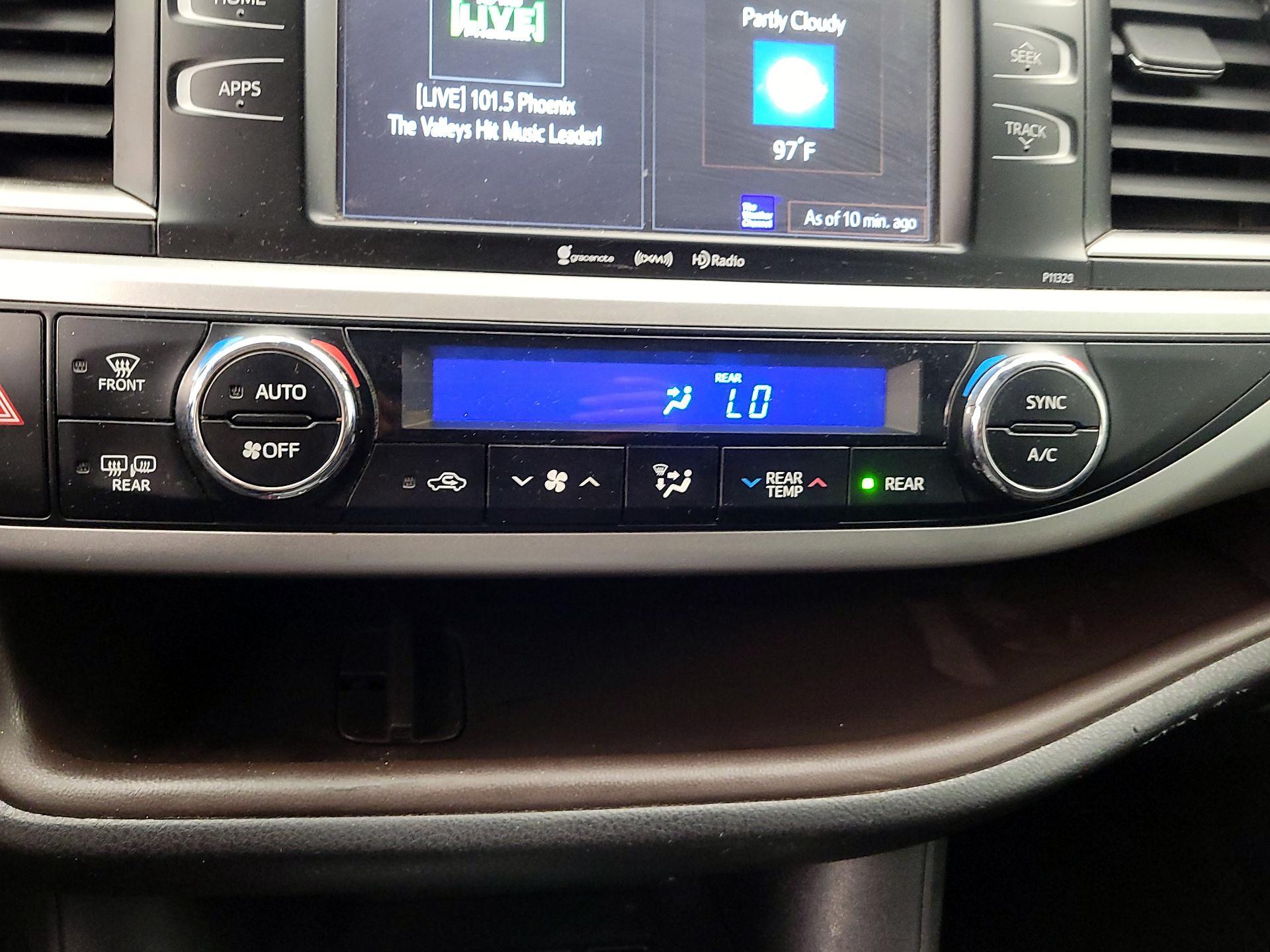 Thumbnail: 2017 Toyota Highlander - 16