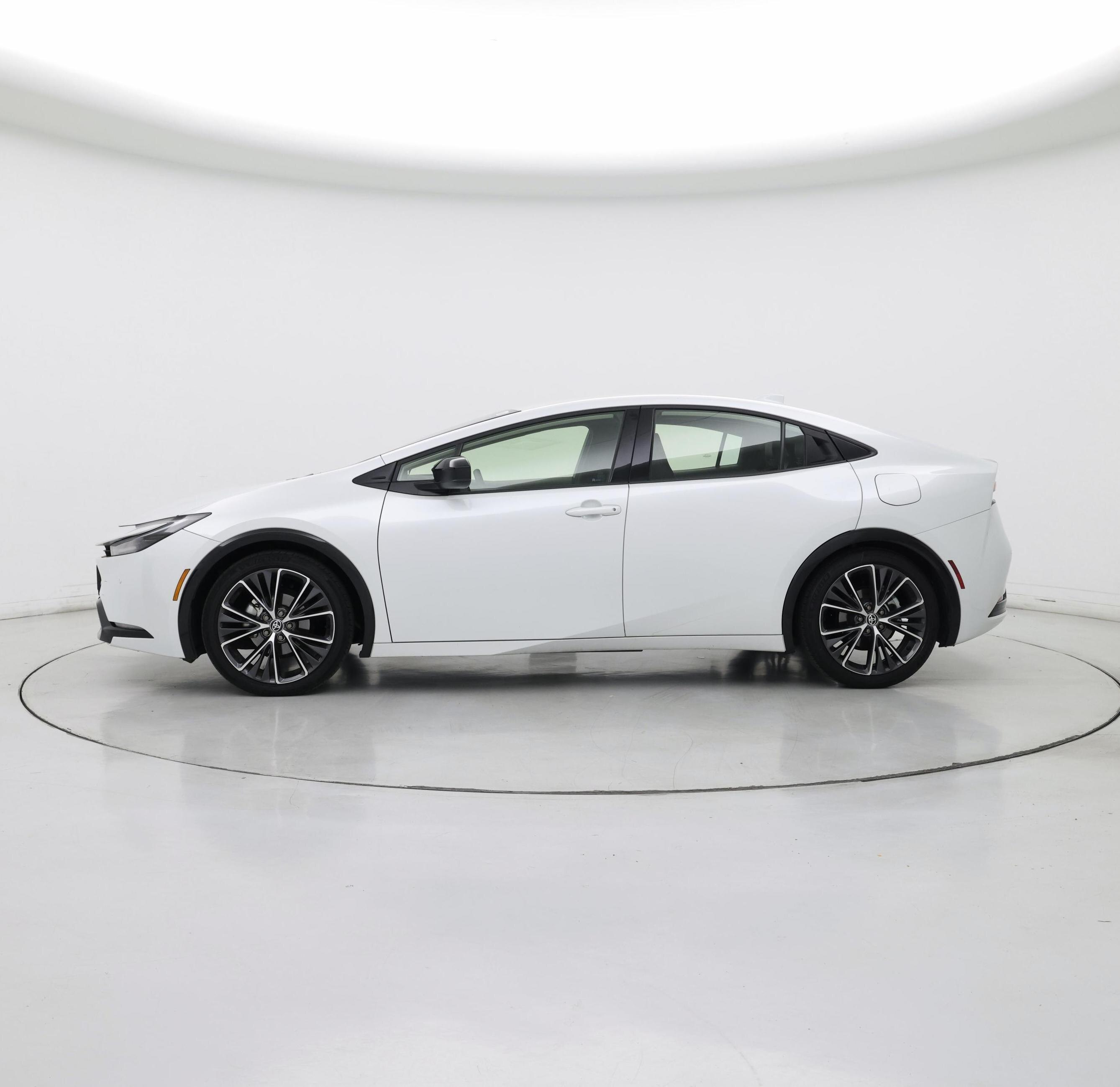 Thumbnail: 2023 Toyota Prius - 3