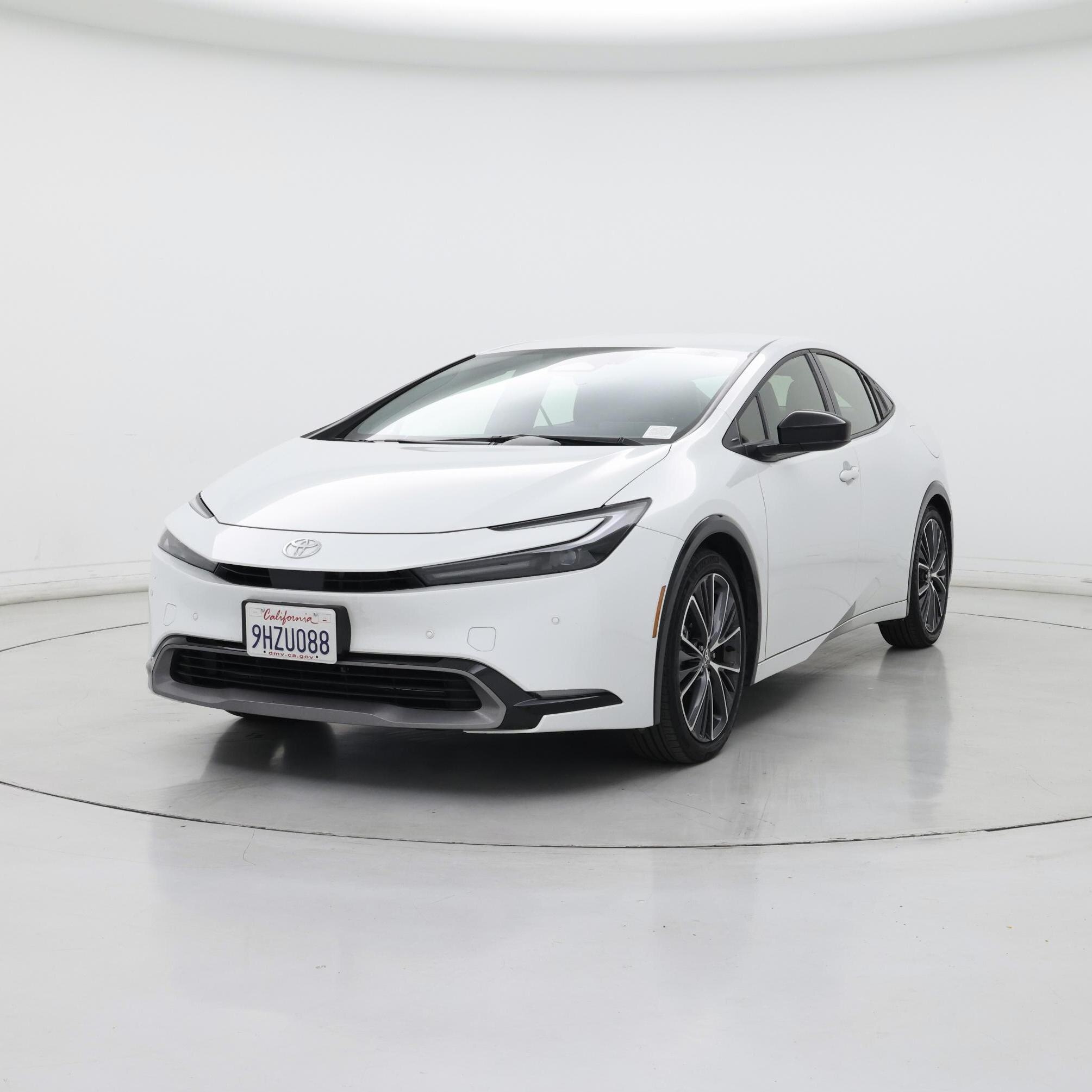 Thumbnail: 2023 Toyota Prius - 4