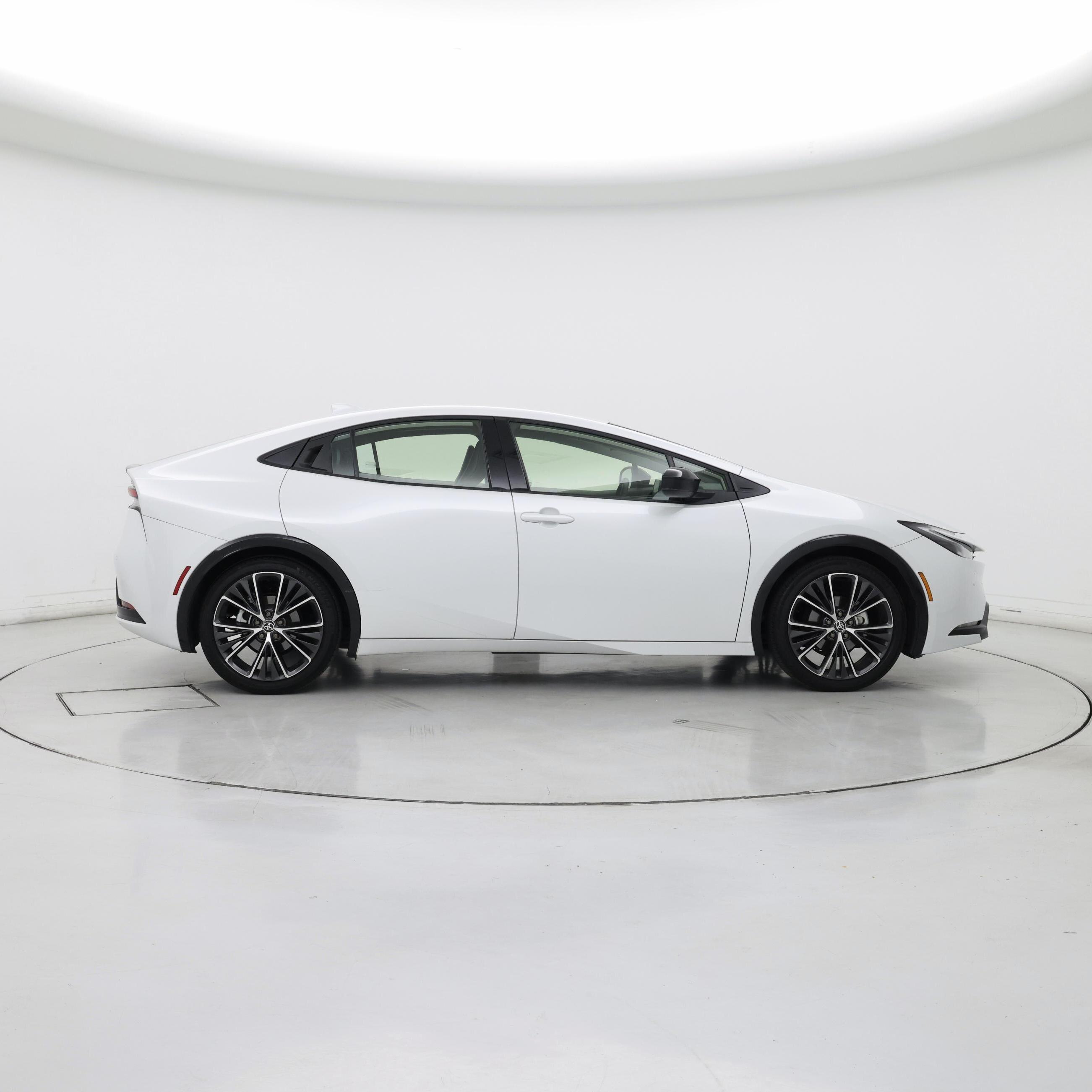 Thumbnail: 2023 Toyota Prius - 7