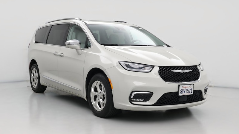 2021 Chrysler Pacifica Limited Hero Image