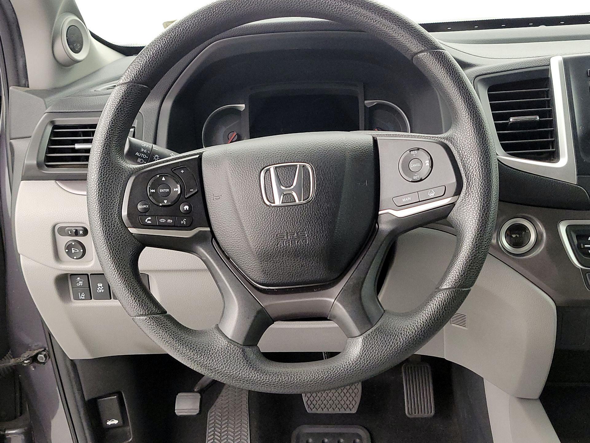 Thumbnail: 2020 Honda Pilot - 10