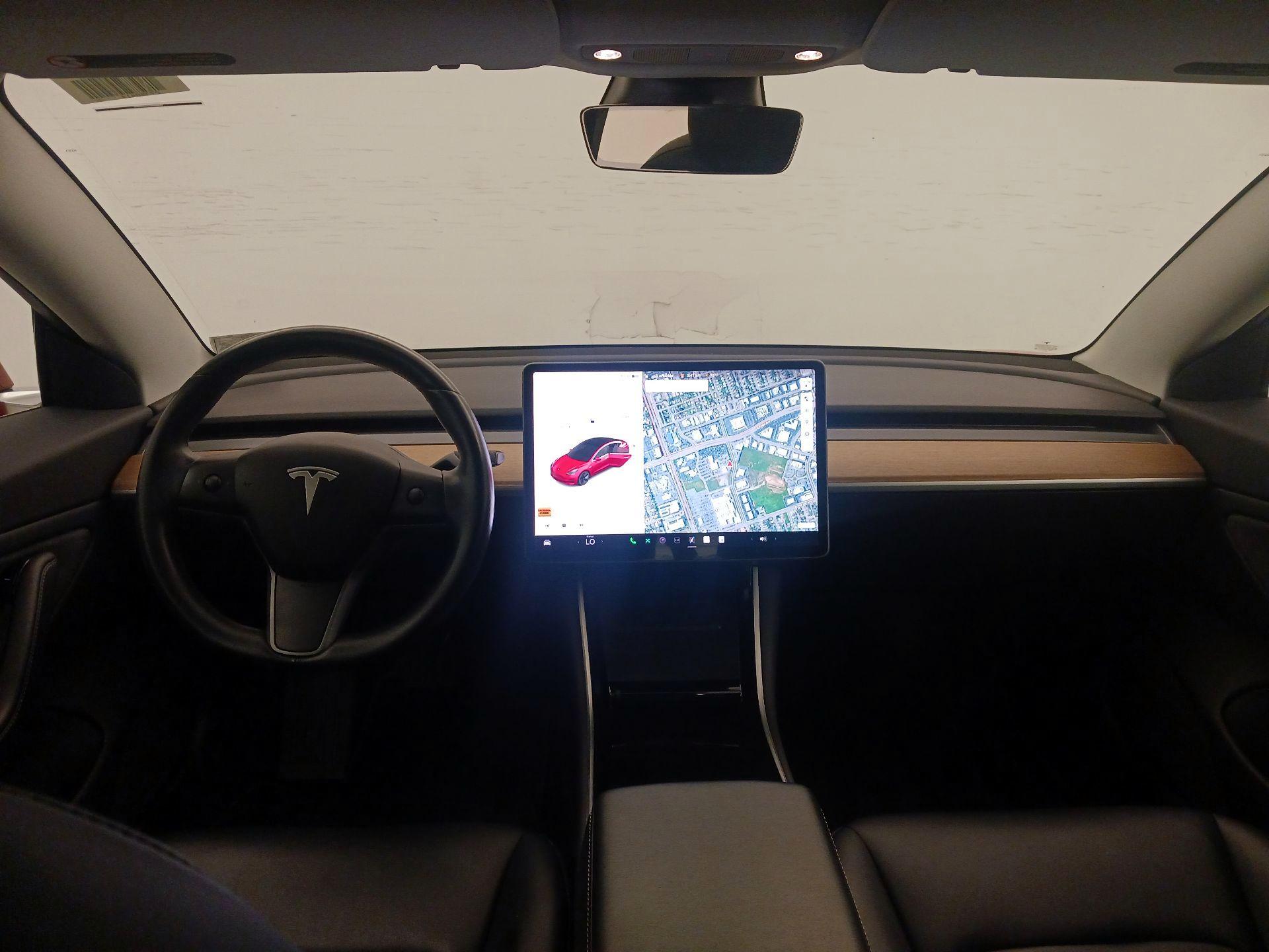 Thumbnail: 2018 Tesla Model 3 - 9