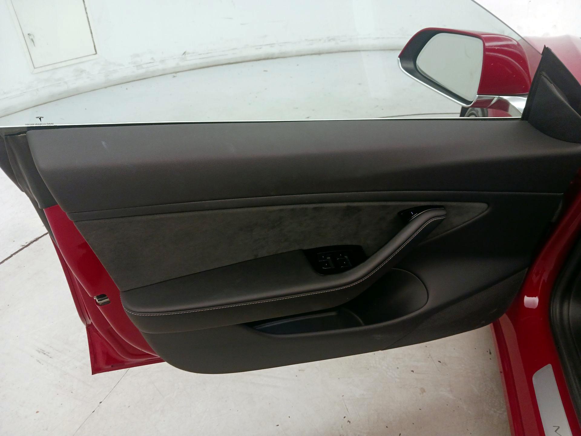 Thumbnail: 2018 Tesla Model 3 - 12