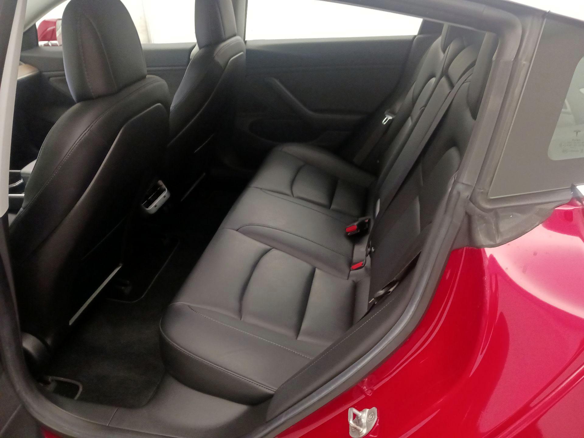 Thumbnail: 2018 Tesla Model 3 - 20